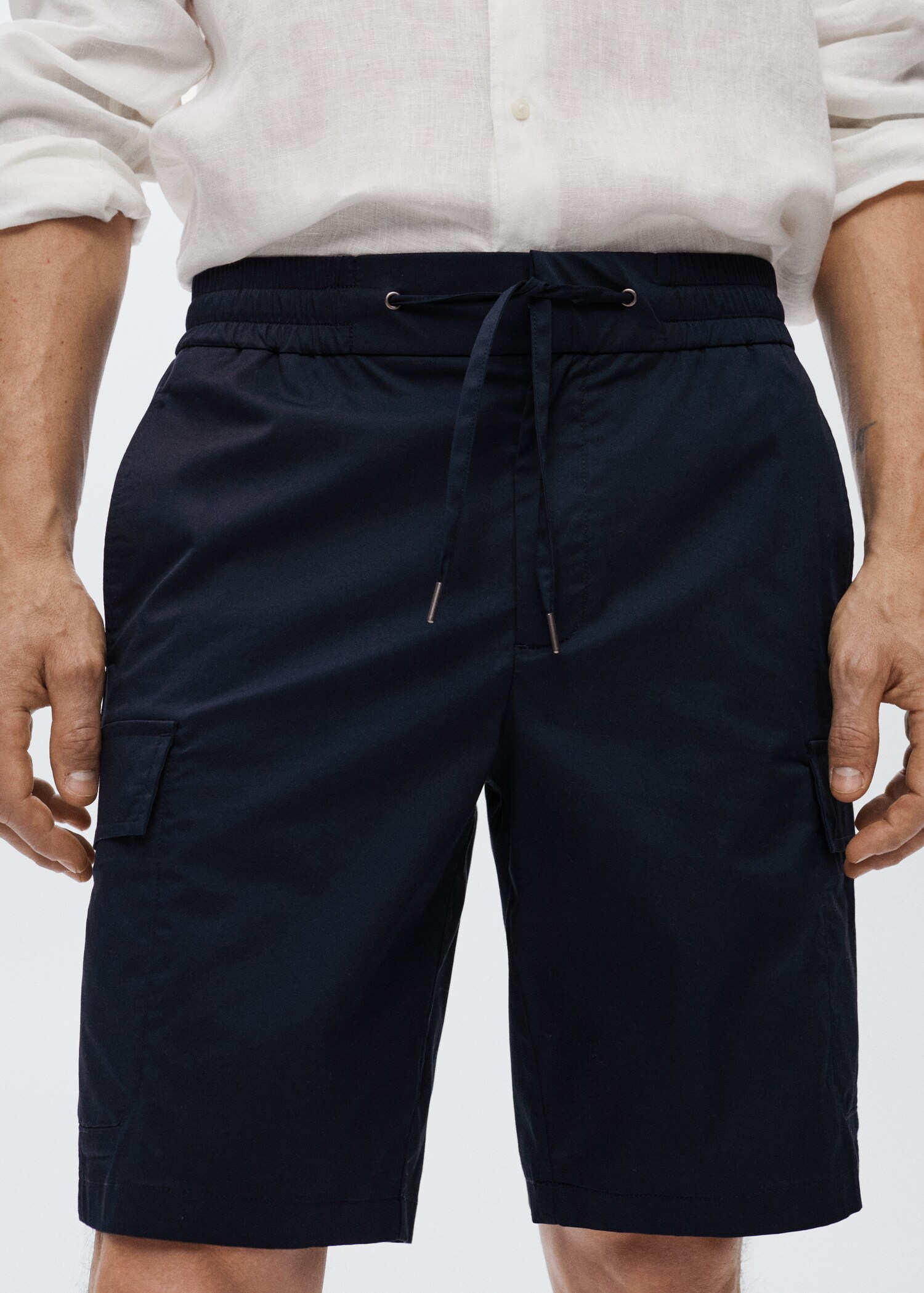 Cargo Bermuda shorts - Details of the article 1
