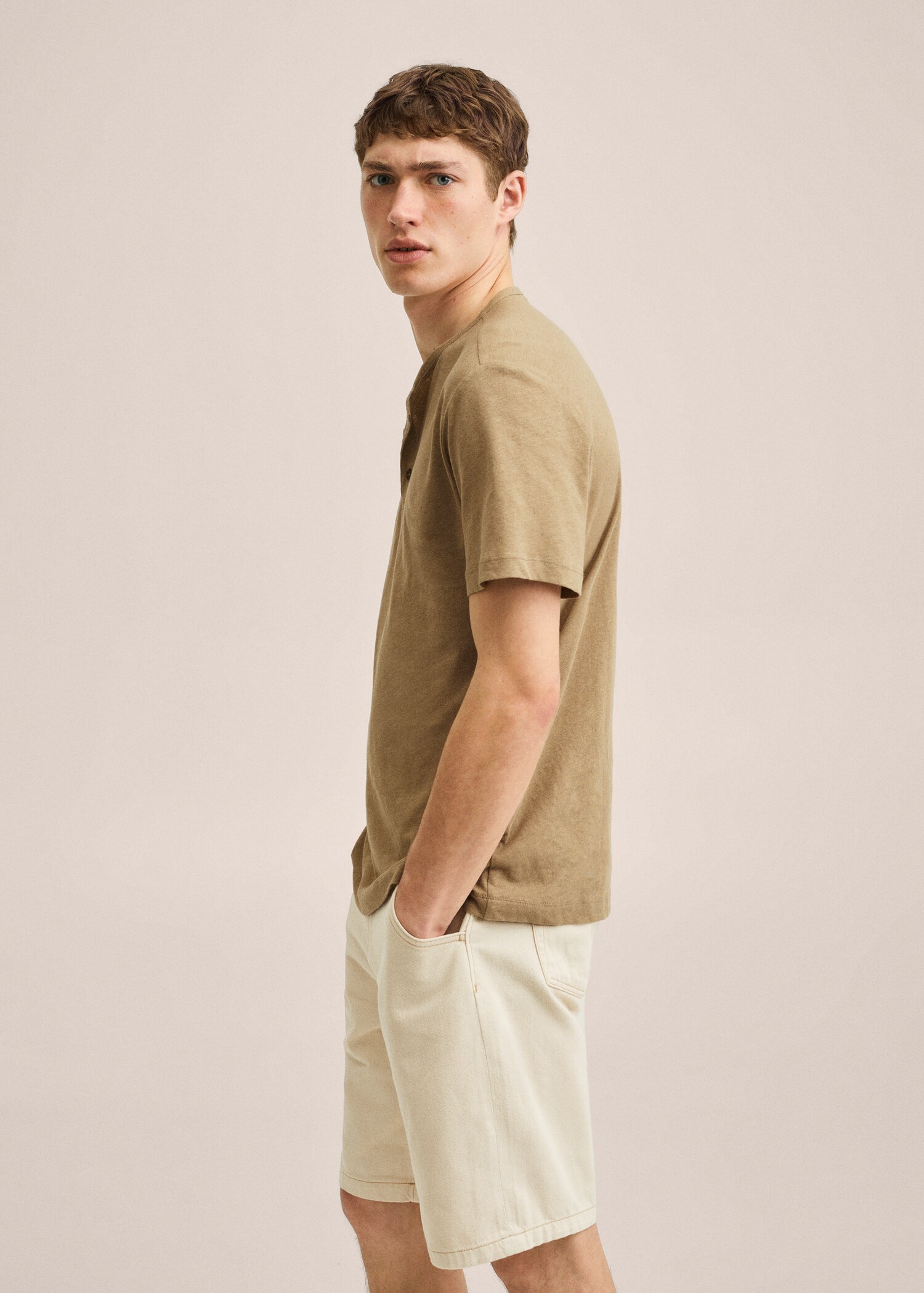 Henley linen-blend T-shirt - Details of the article 2