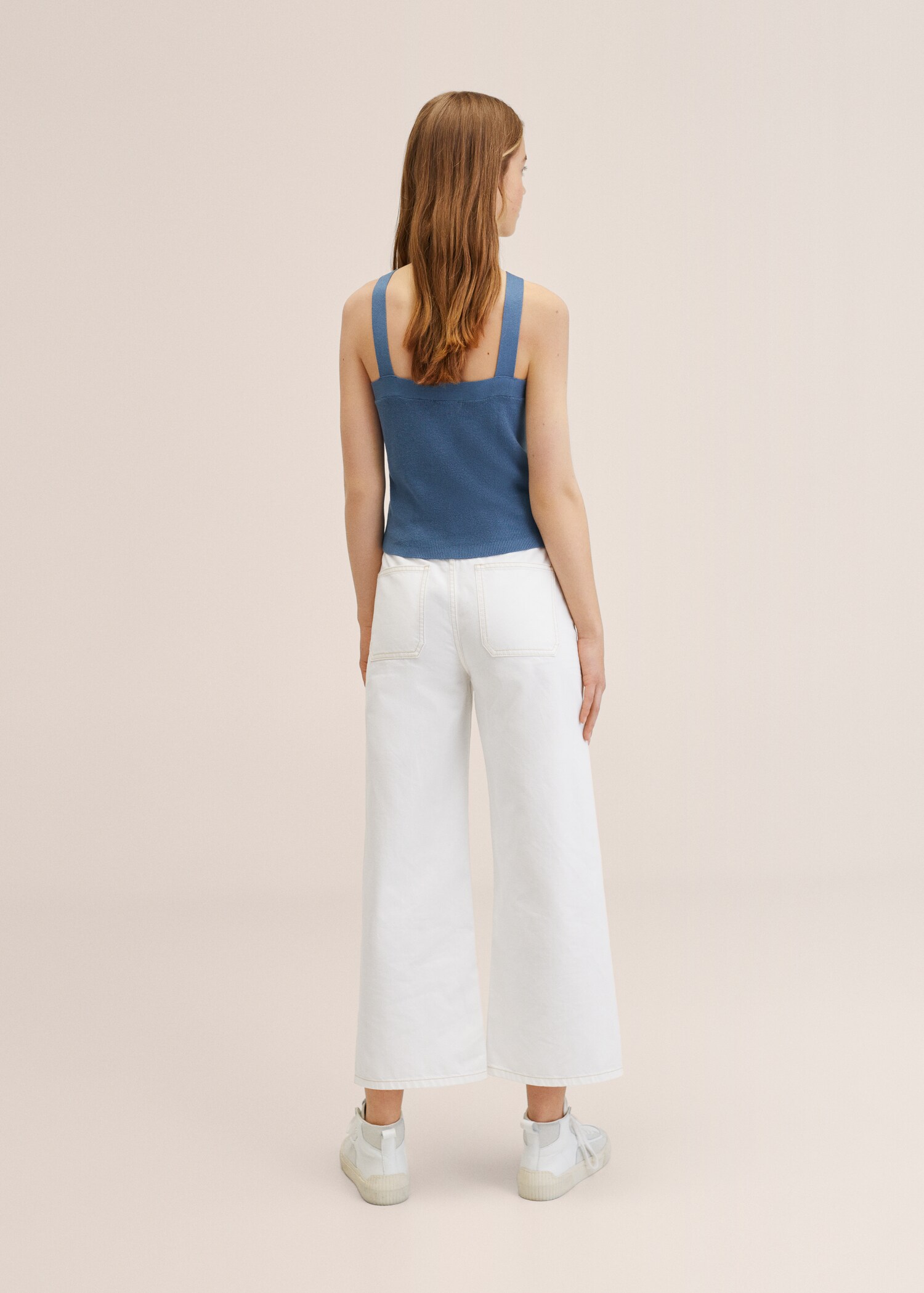 Crisscross strap top - Reverse of the article