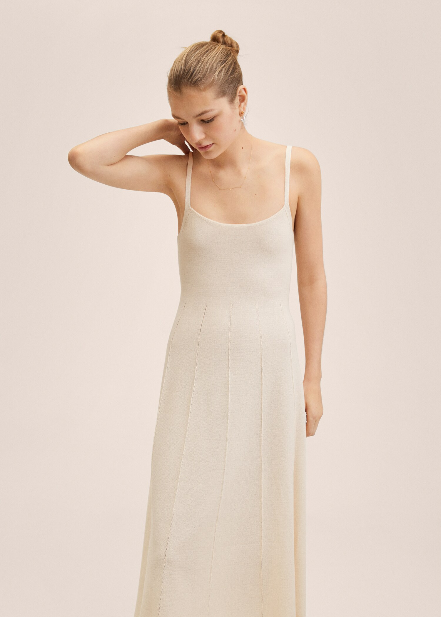 Fine knitted dress - Medium plane