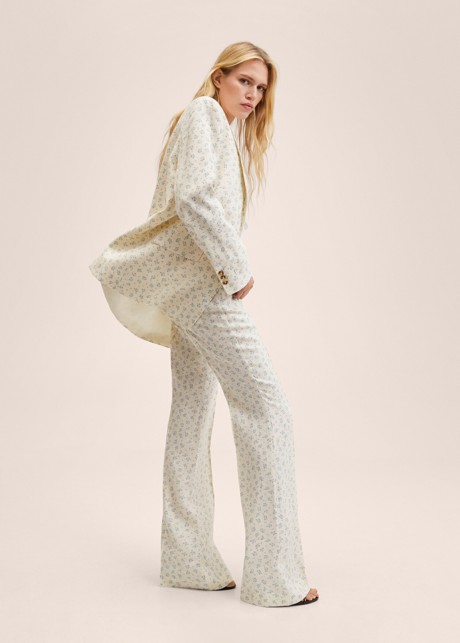 Linen oversized blazer - Details of the article 2