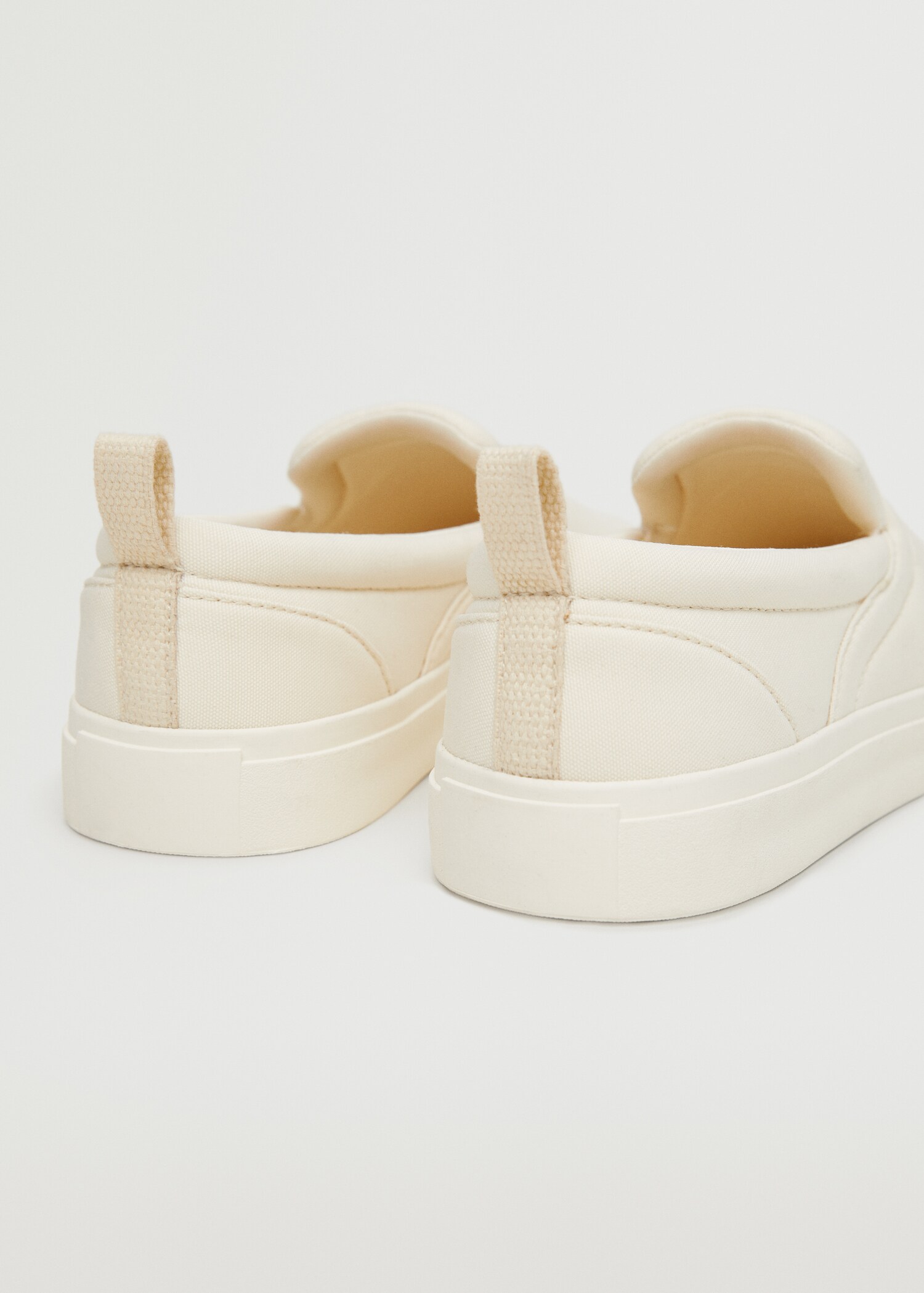 Light slip-on sneakers - Details of the article 2