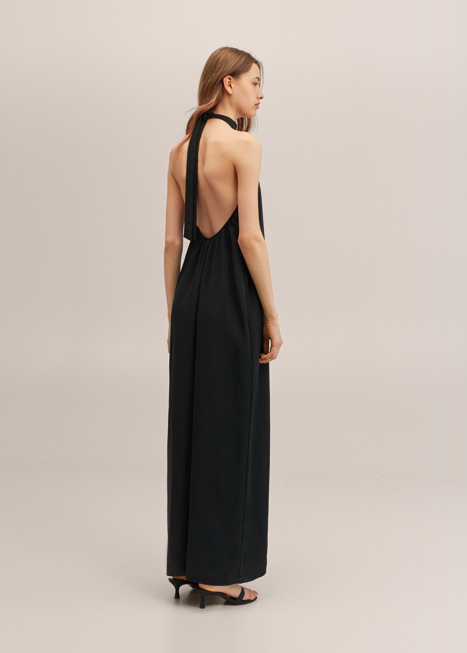 Mono cuello halter - Reverso del artículo