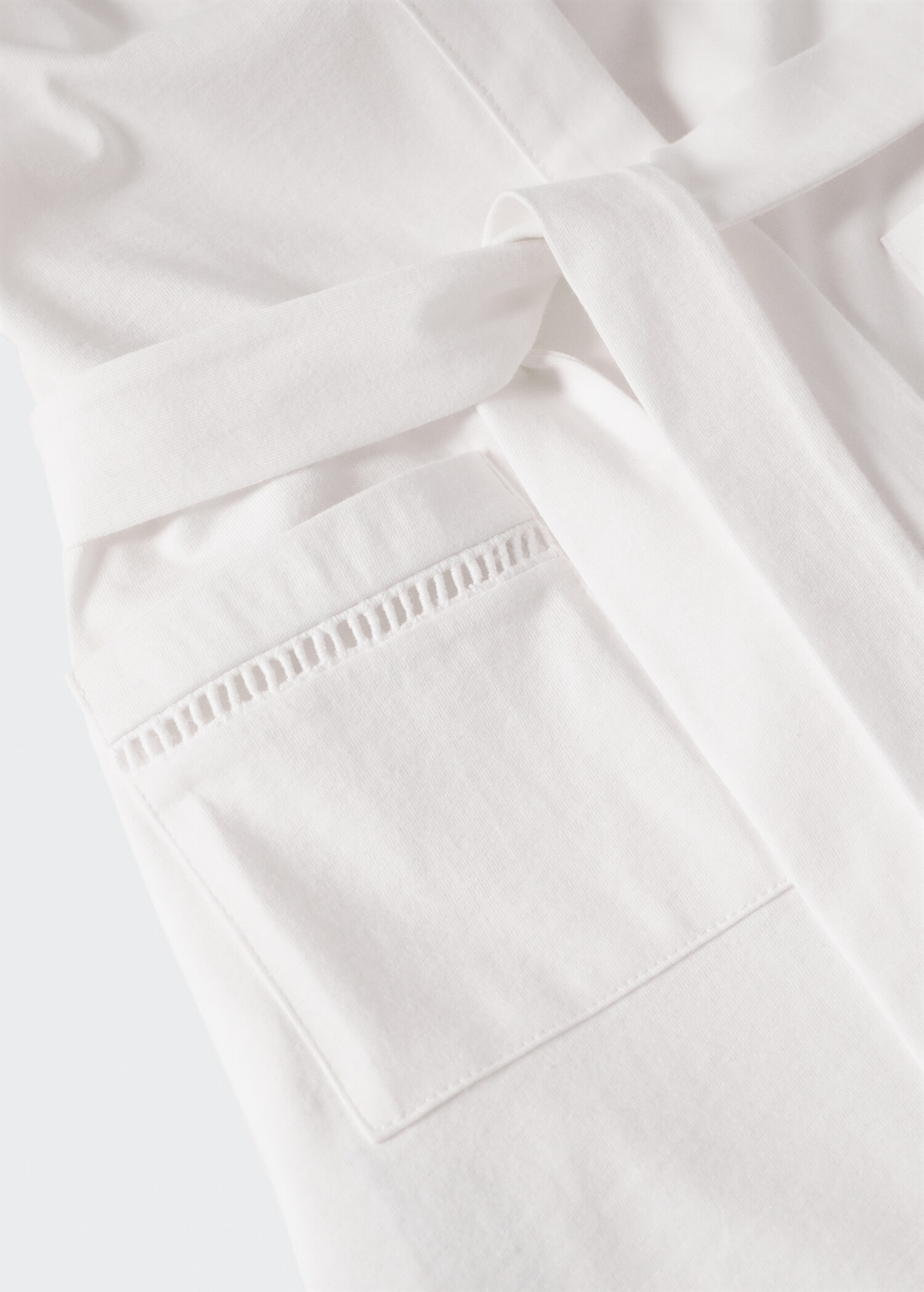 Robe de chambre coton détails ajourés - Détail de l'article 8