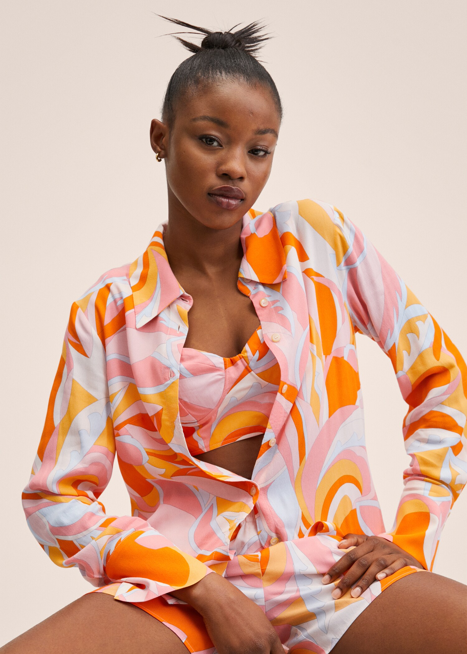 Printed flowy shirt - Details of the article 2