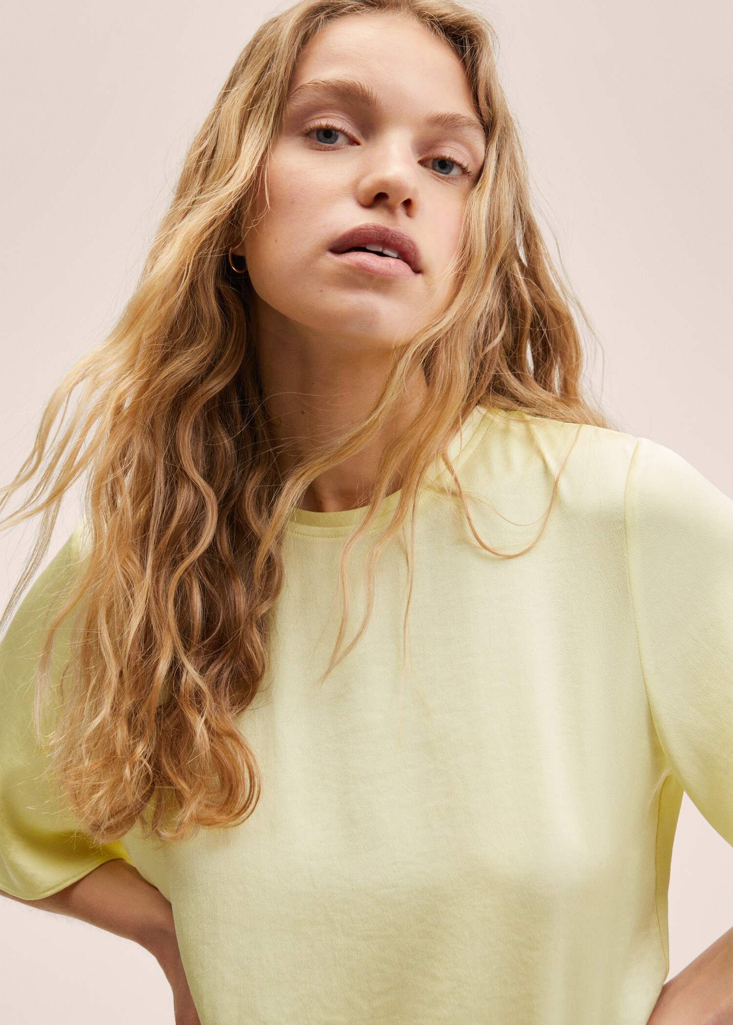 Short sleeved blouse - Details of the article 1