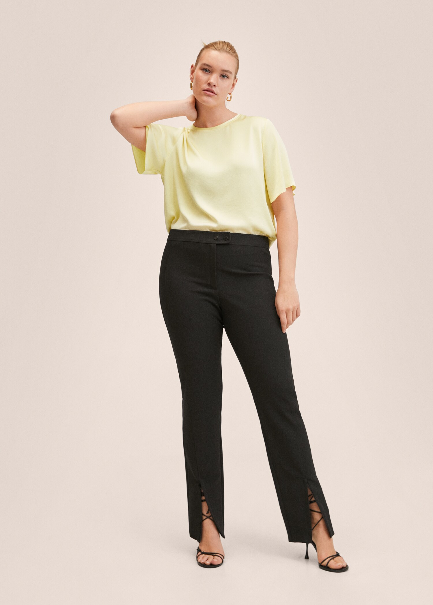 Short sleeved blouse - Details of the article 3