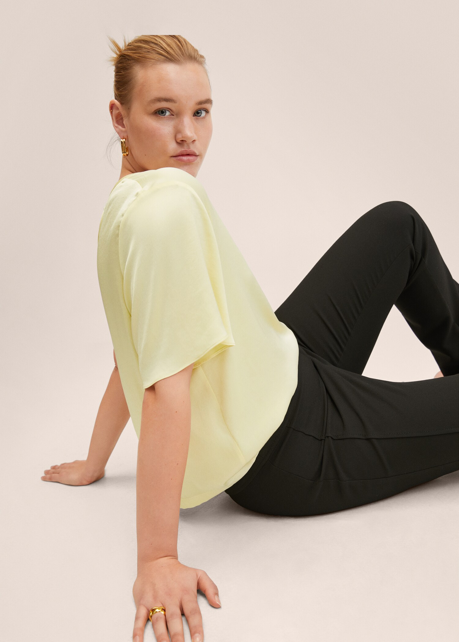 Short sleeved blouse - Details of the article 5