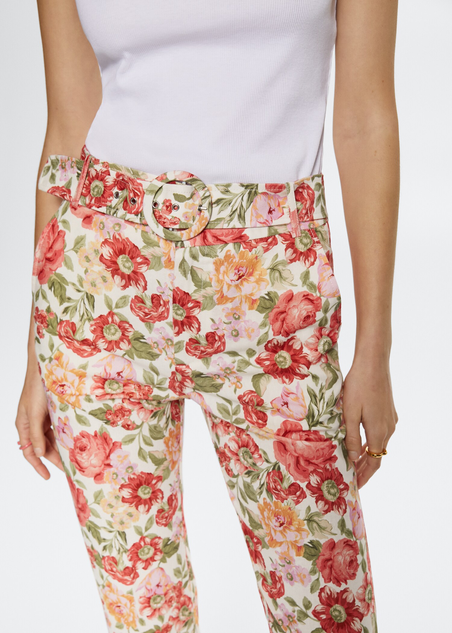 Belt line trousers - Details of the article 6