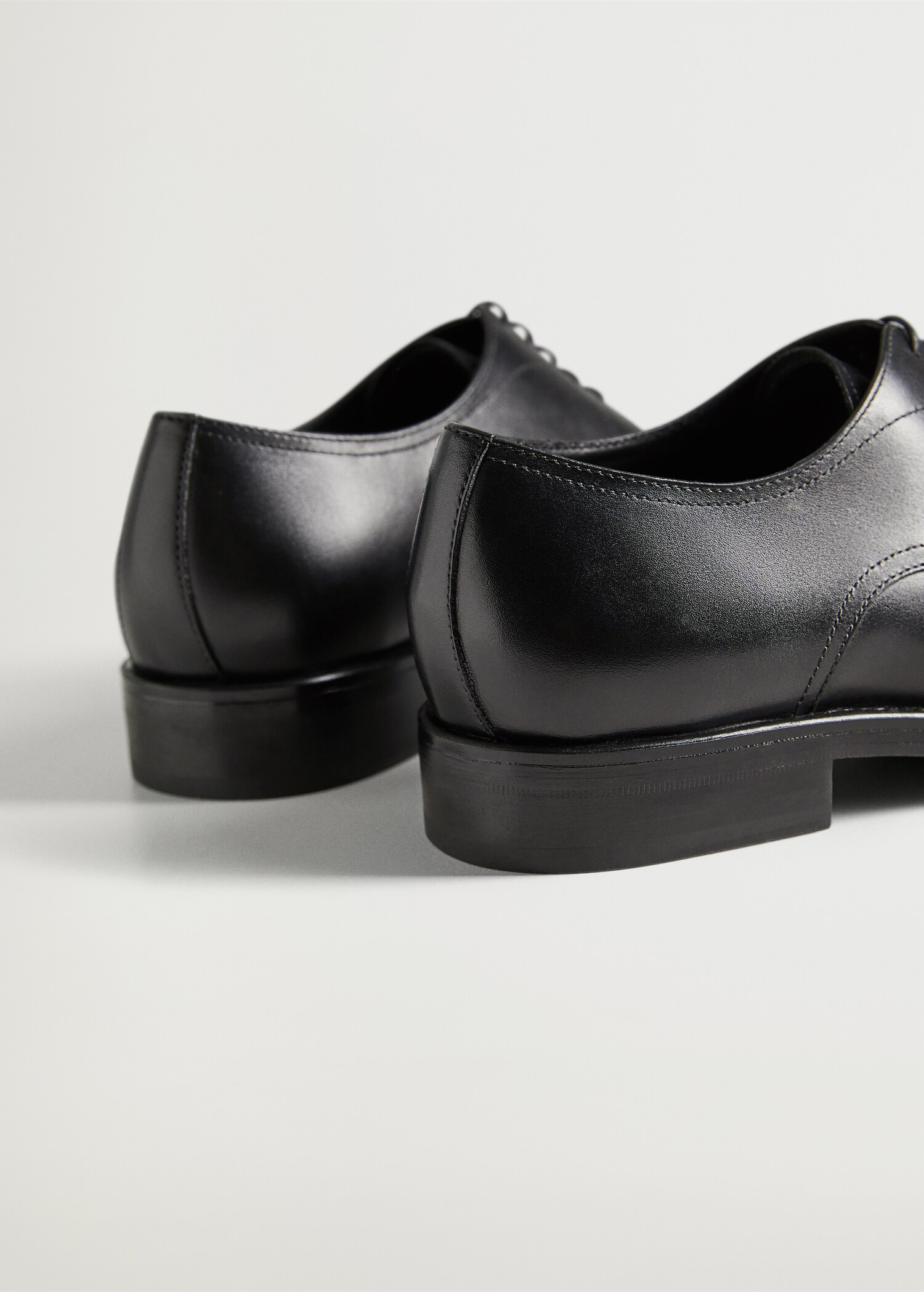 Leather blucher shoes - Details of the article 2