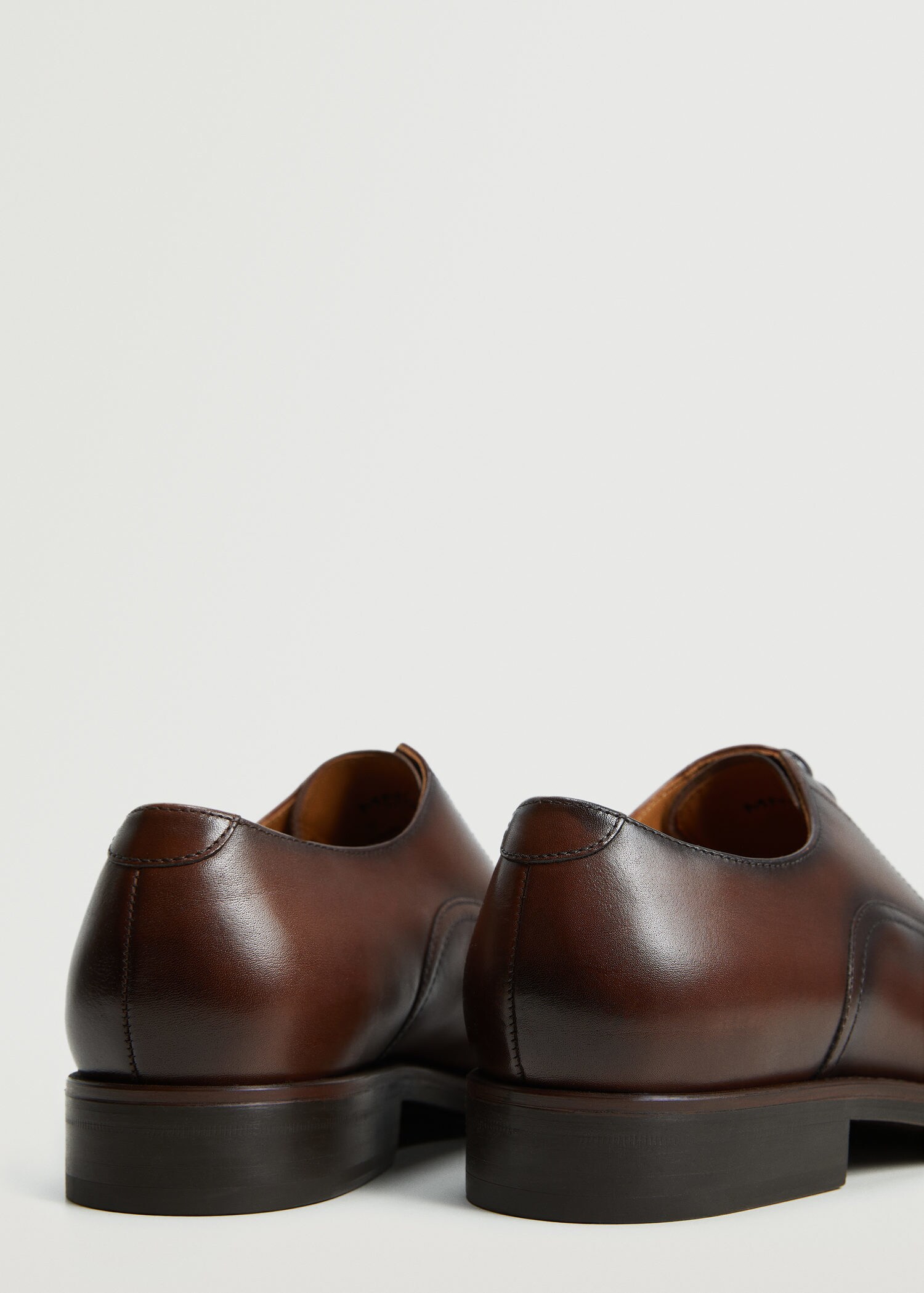 Leather blucher shoes - Details of the article 2