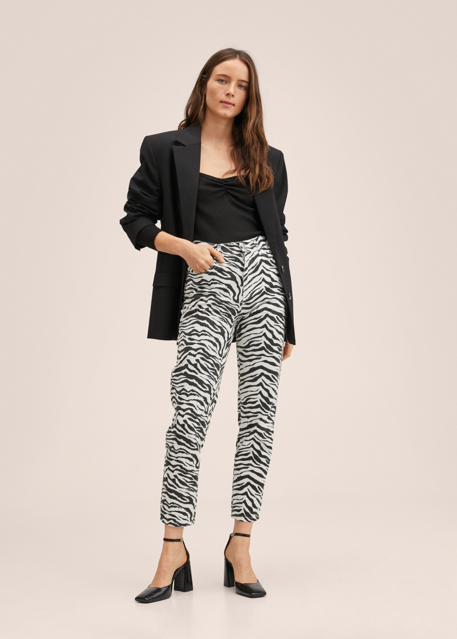 Vaqueros mom animal print - Plano general