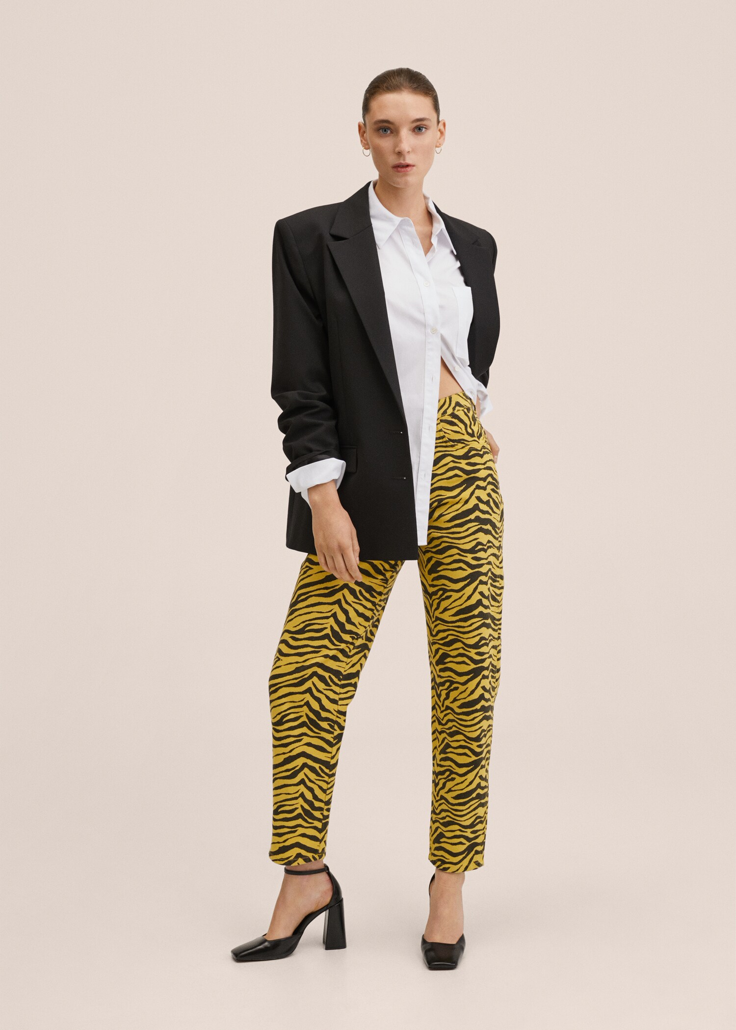 Vaqueros tapered animal print - Plano general