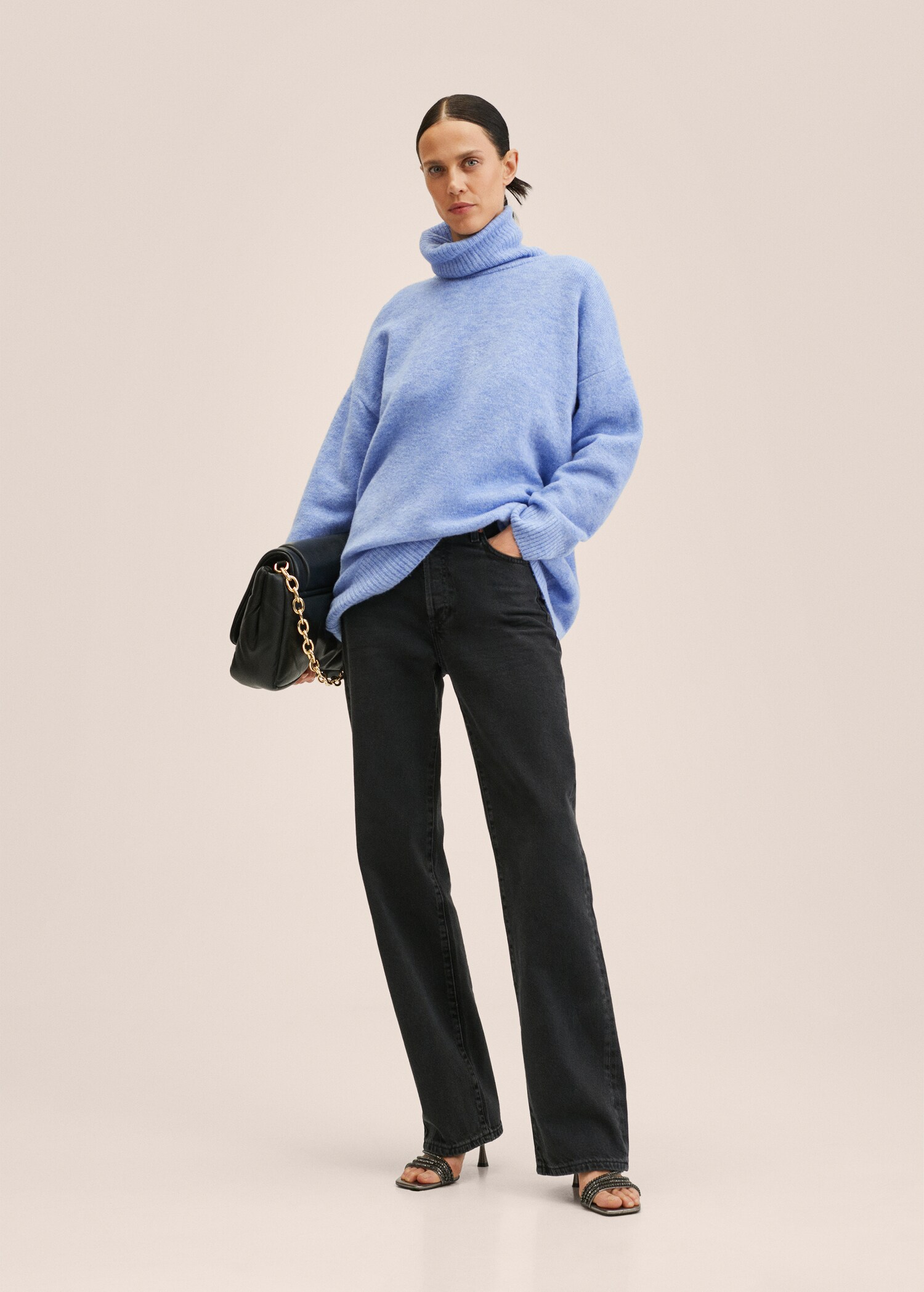 Oversize knit sweater - General plane