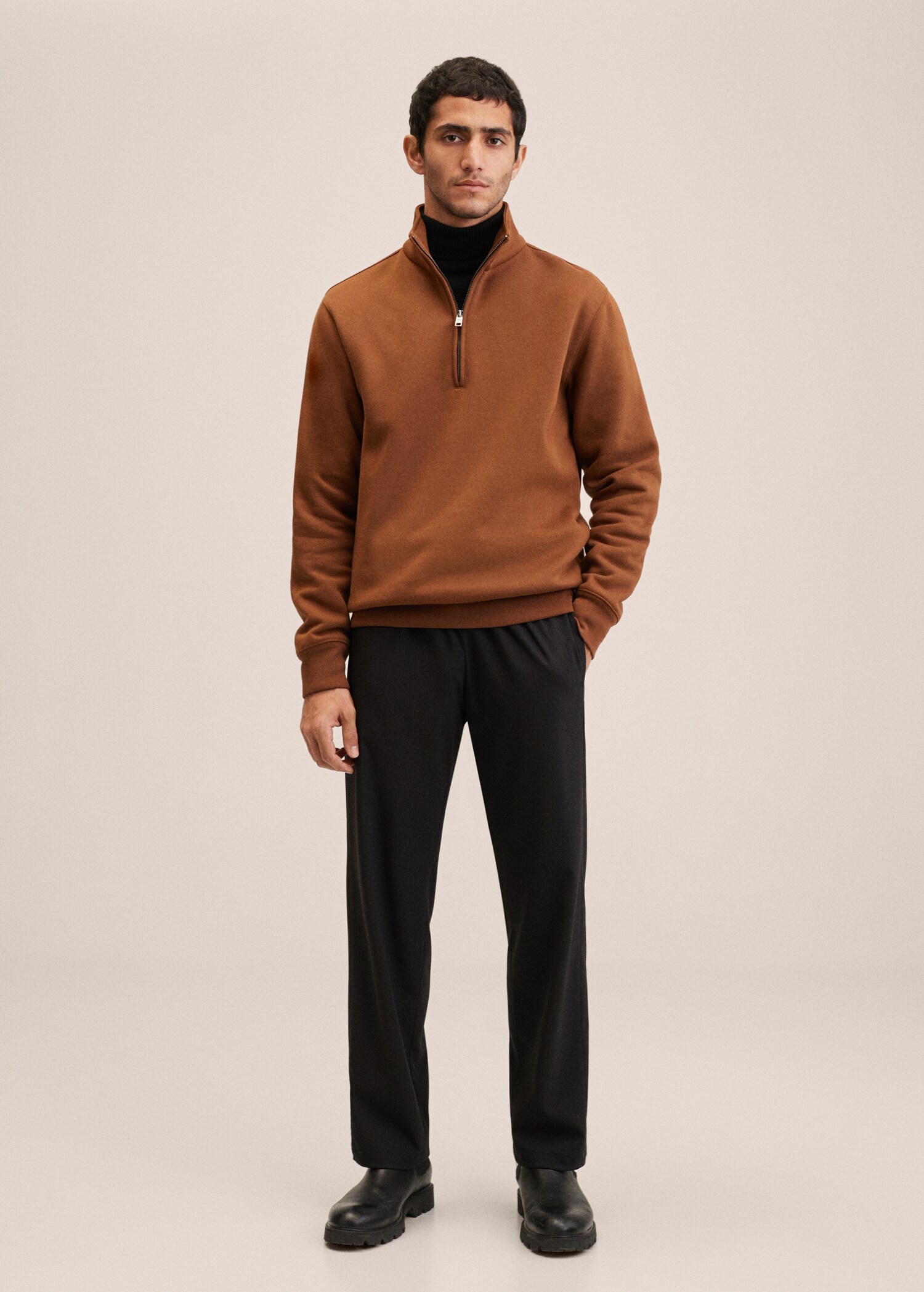 Crease-resistant slim-fit trousers - General plane