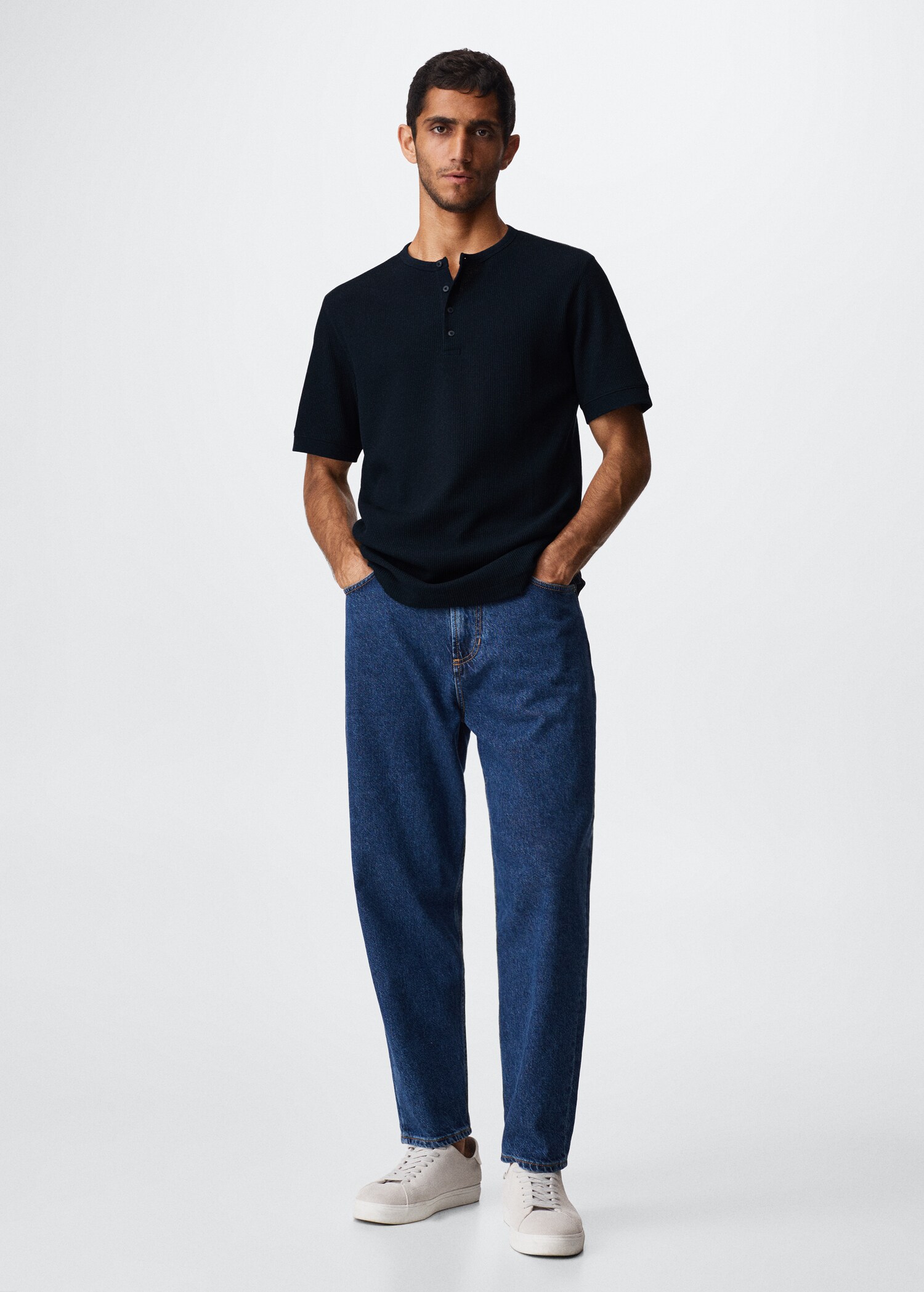 Henley T-shirt - General plane