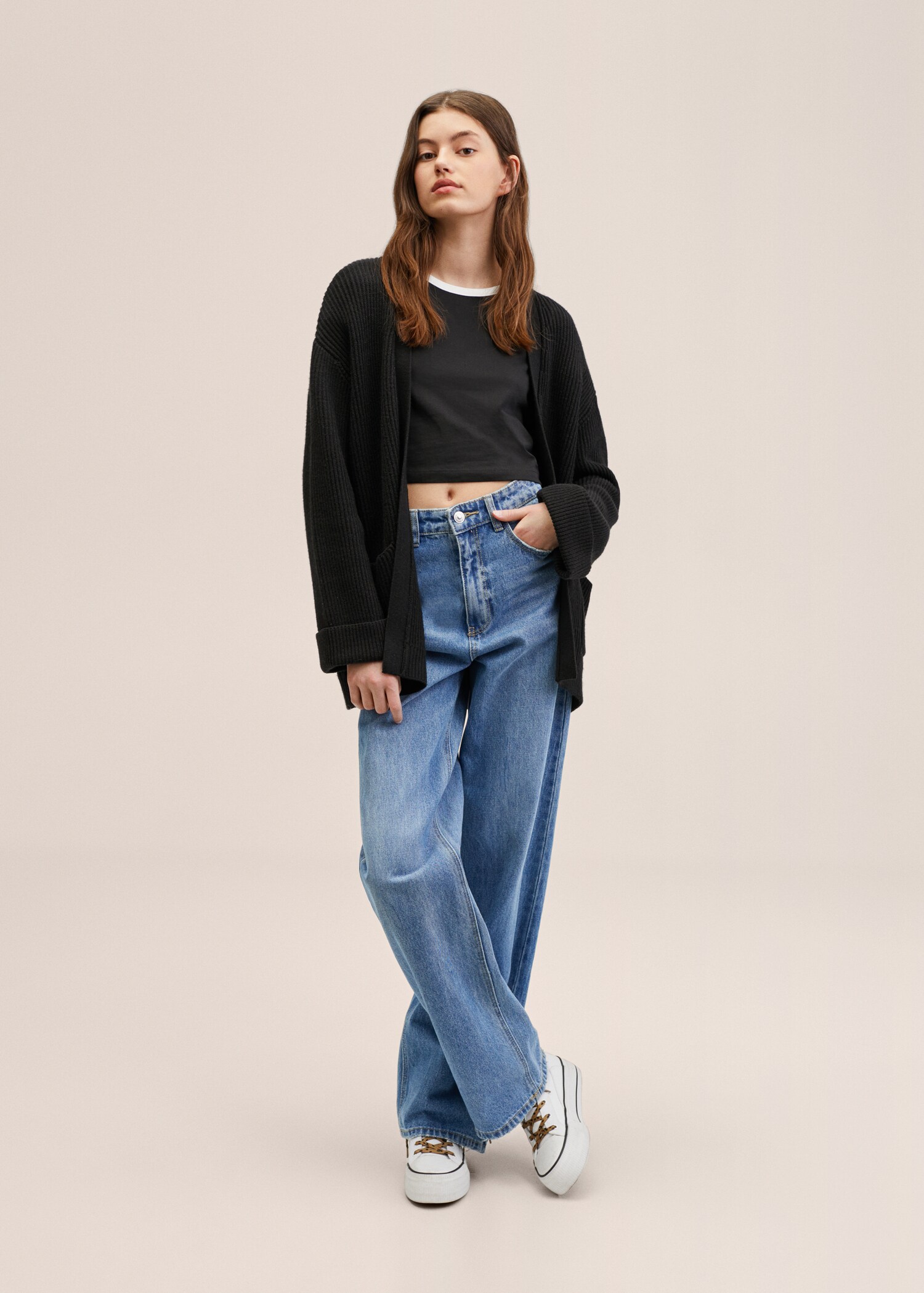 Oversized knit cardigan - General plane