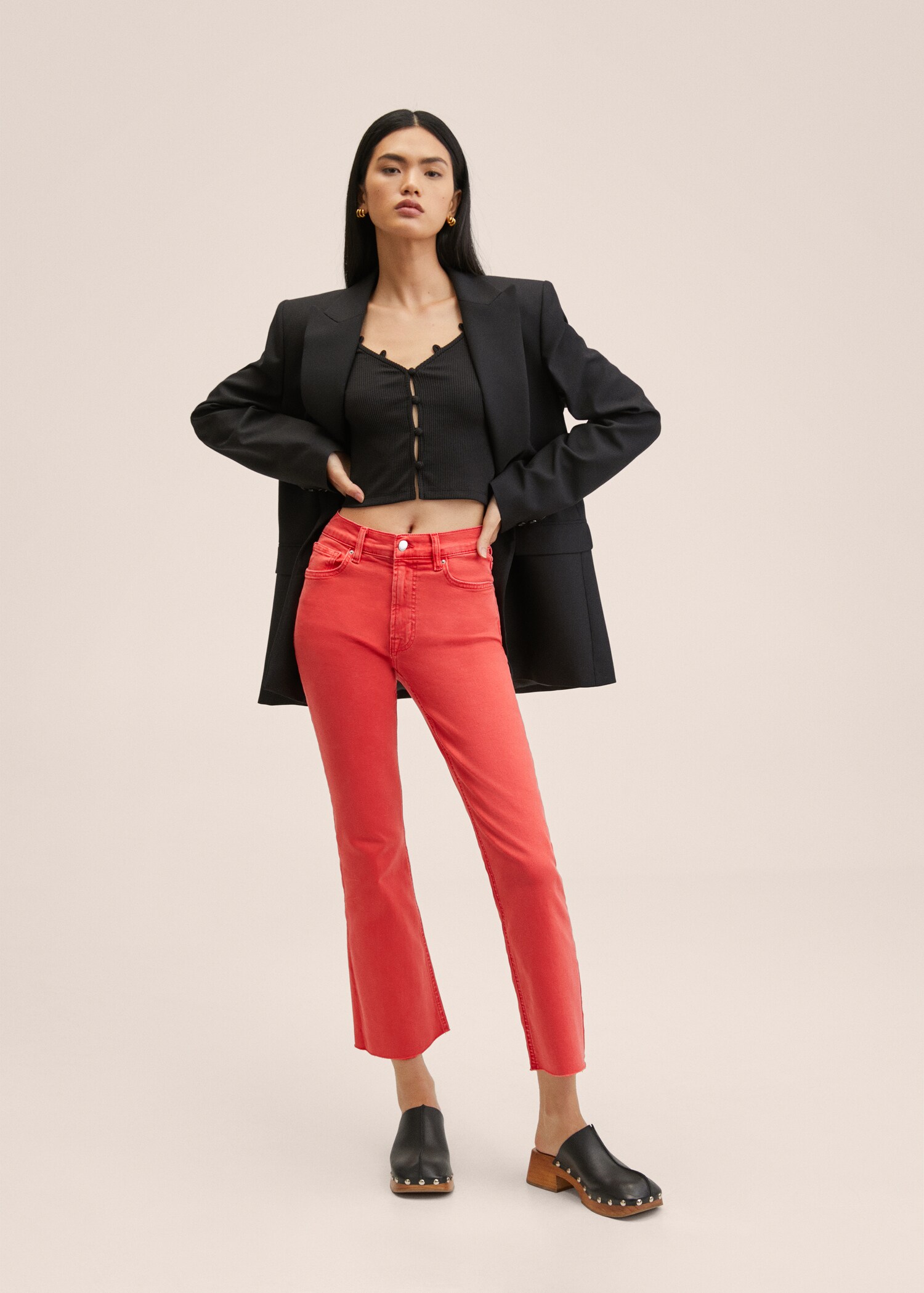 Vaqueros bootcut tiro alto - Plano general