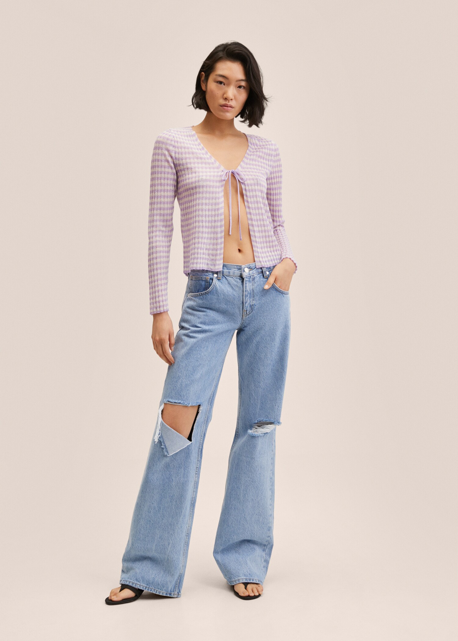 Knitted cropped cardigan - General plane