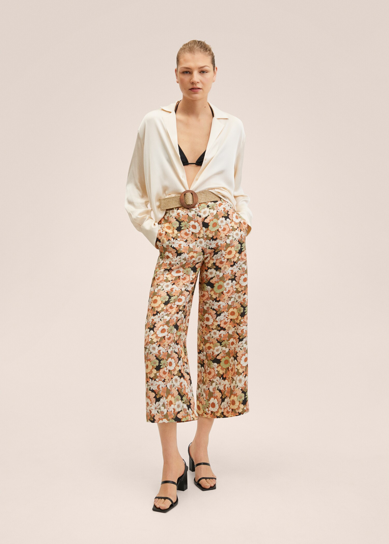 Culotte mit Gürtel - Allgemeine Ansicht