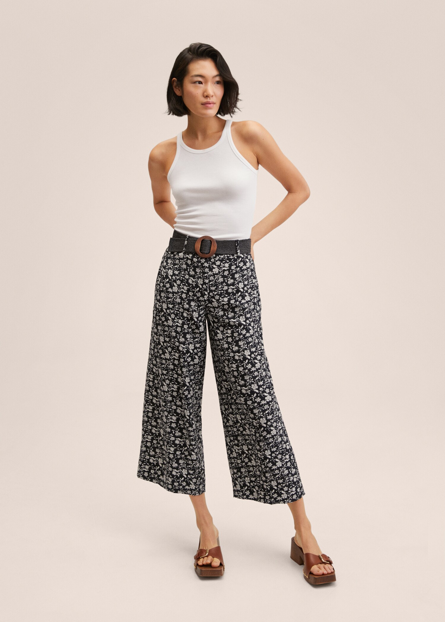 Culotte mit Gürtel - Allgemeine Ansicht
