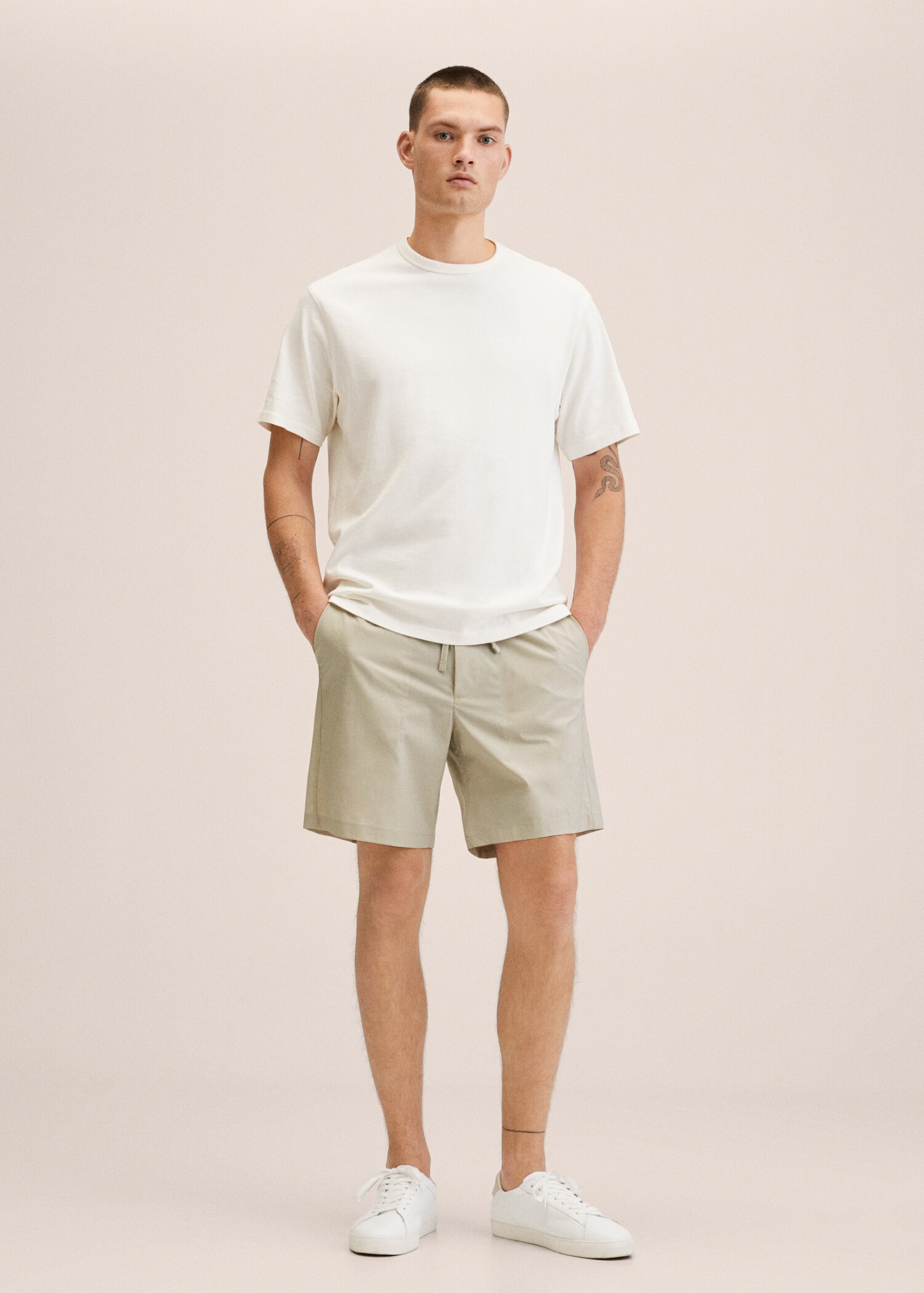 Elastic waist Bermuda shorts - General plane