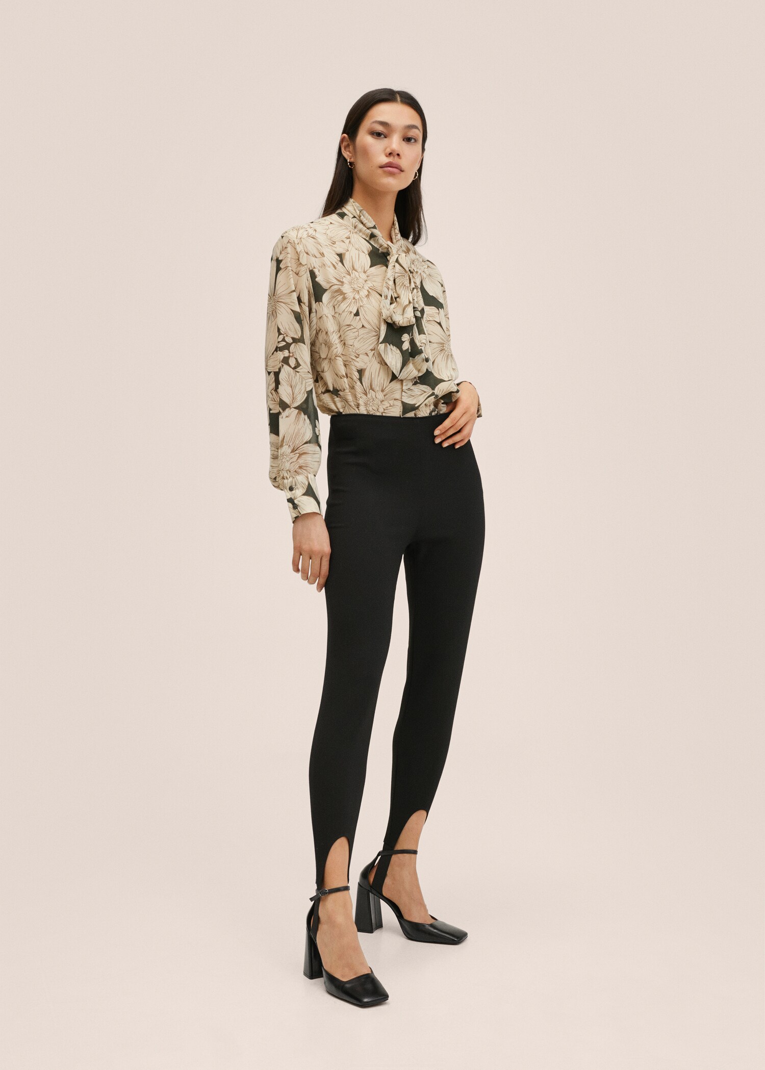 Blusa estampada lazo - Plano general