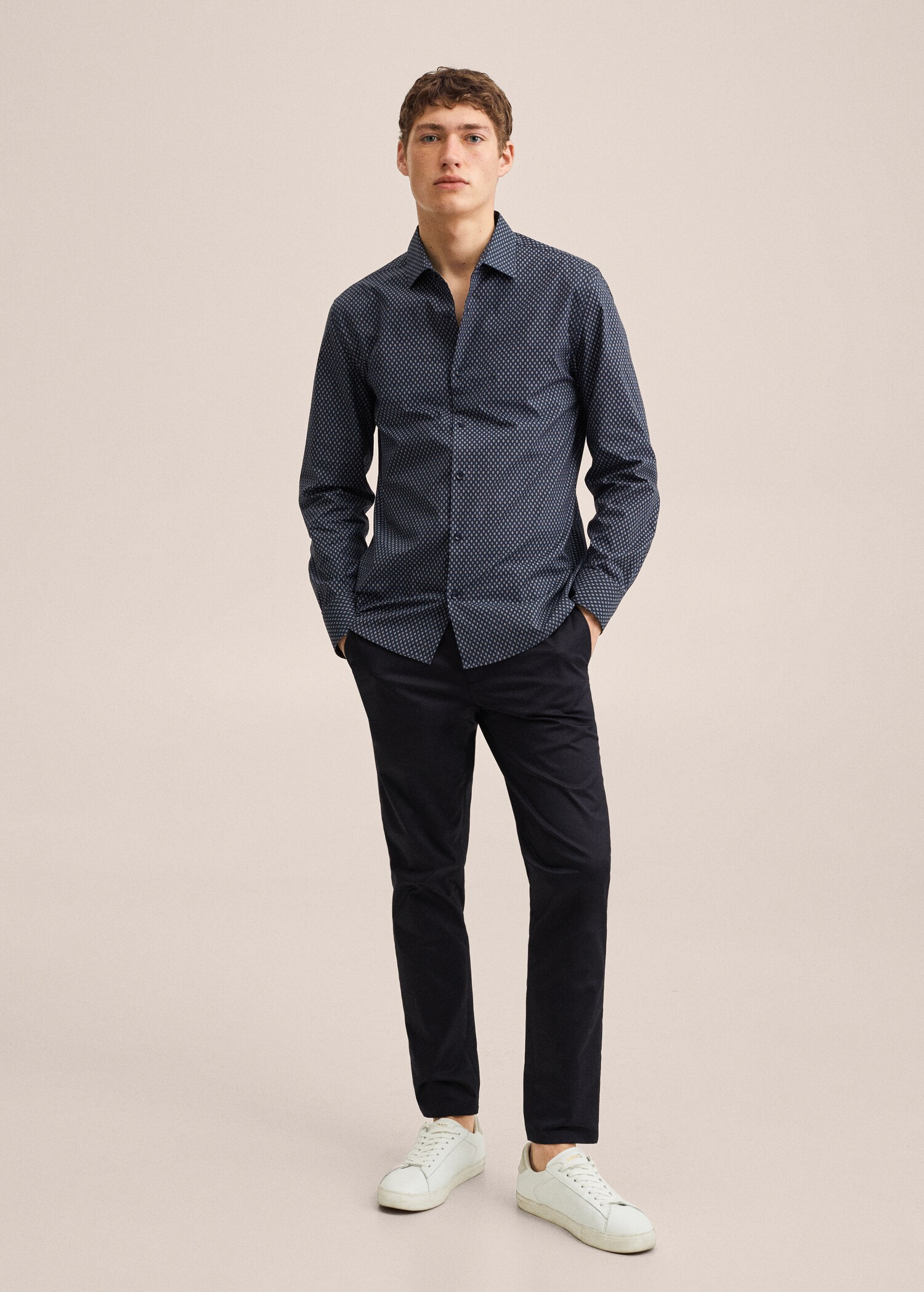 Camisa slim fit micro estampado - Plano general