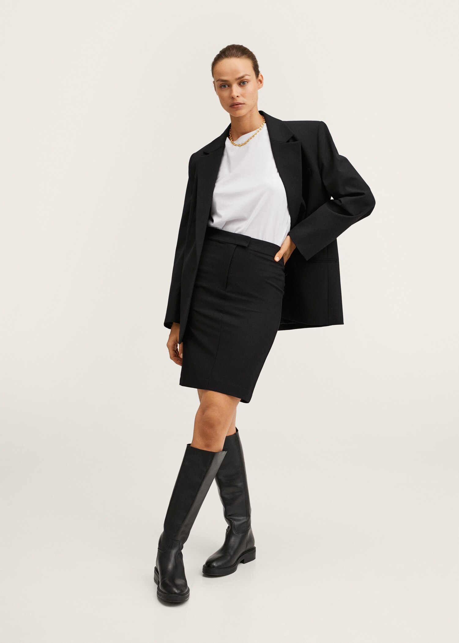 Falda lápiz traje - Plano general