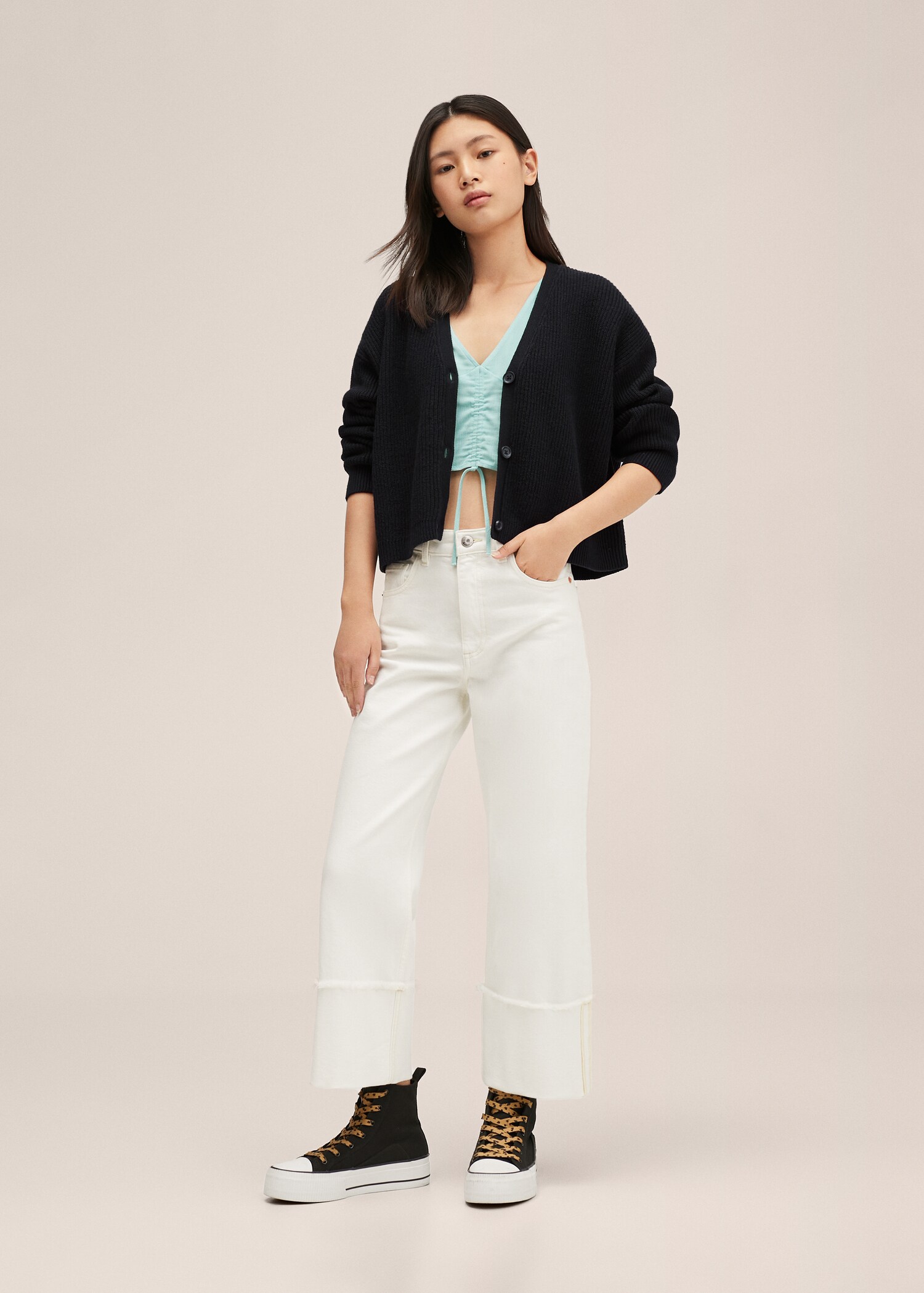 Buttoned ribbed cardigan - General plane
