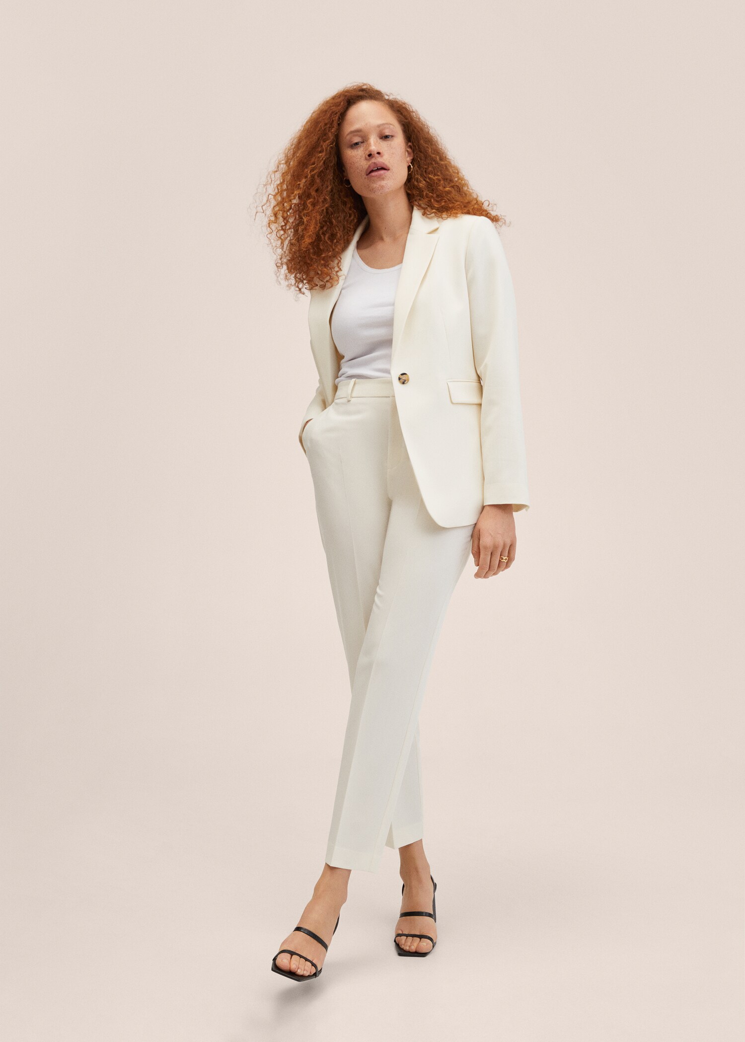 Pantalón recto traje - Plano general