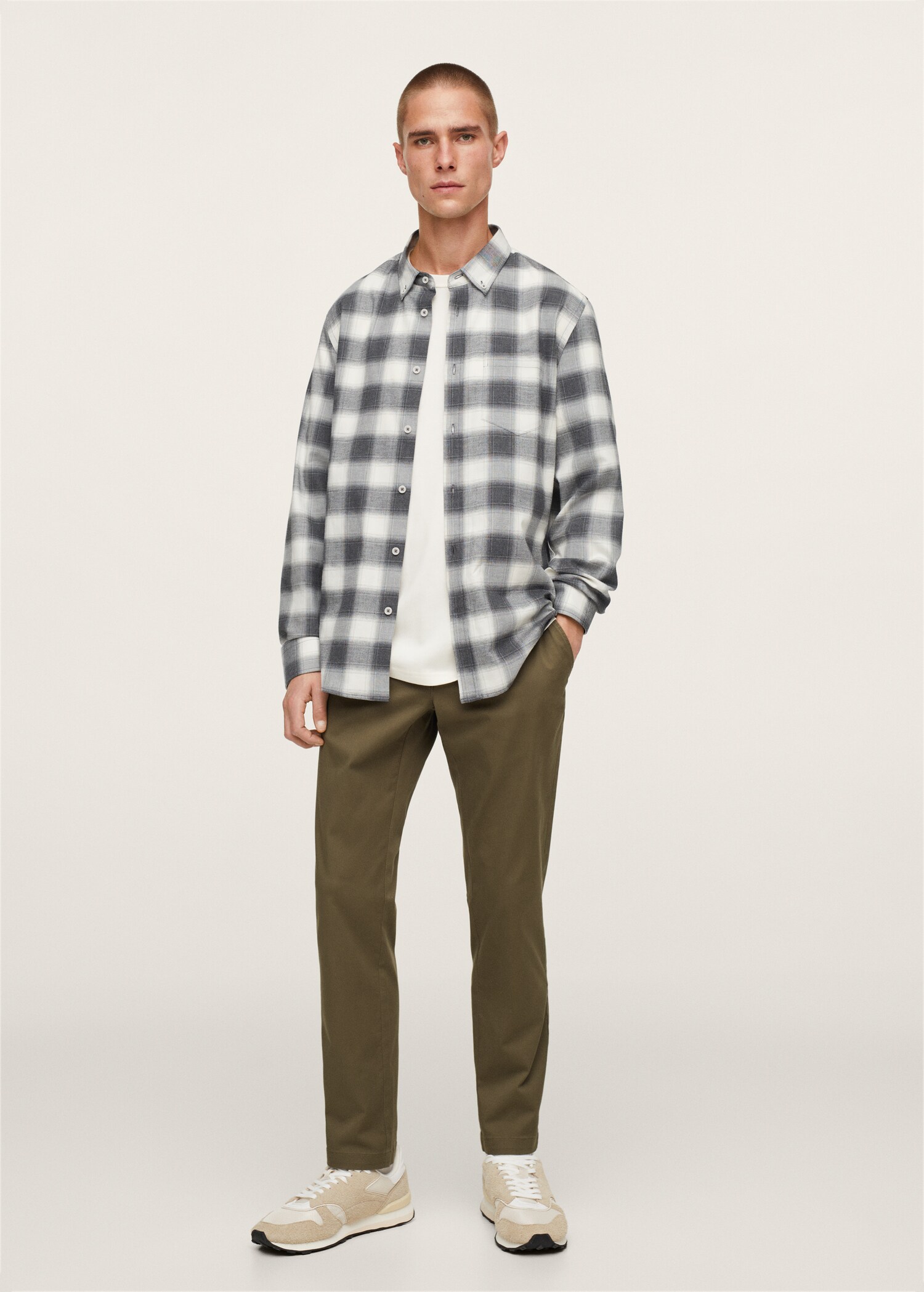 Checked flannel shirt - General plane