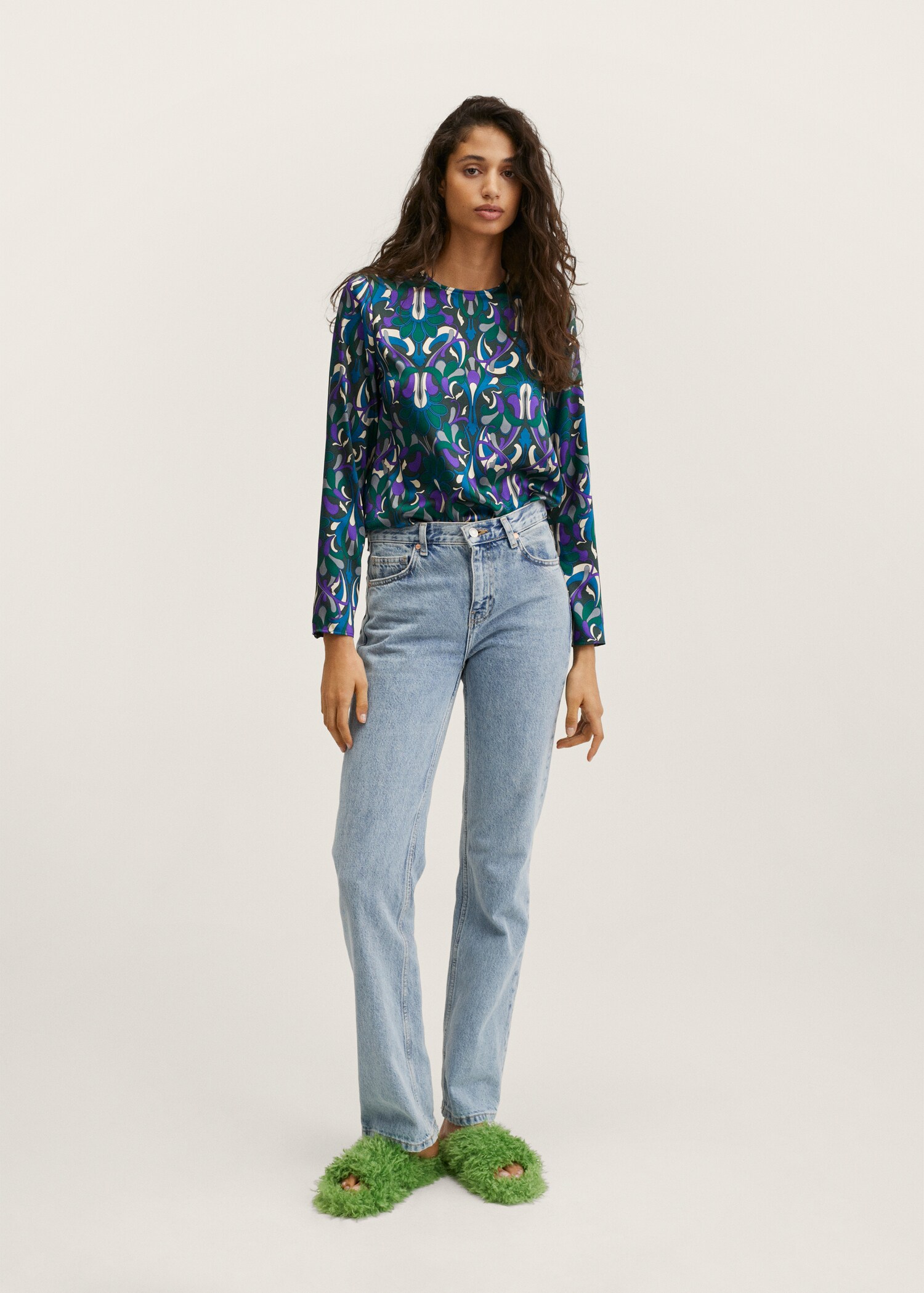 Flowy printed blouse - General plane