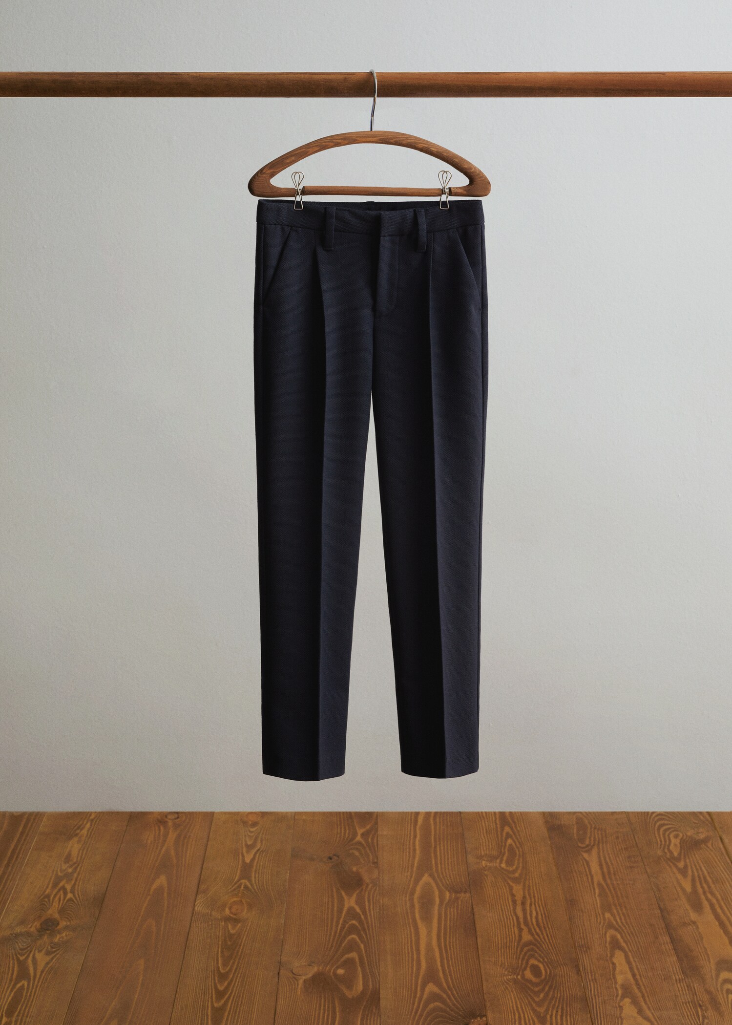 Regular Fit-Anzughose mit Textur - Allgemeine Ansicht