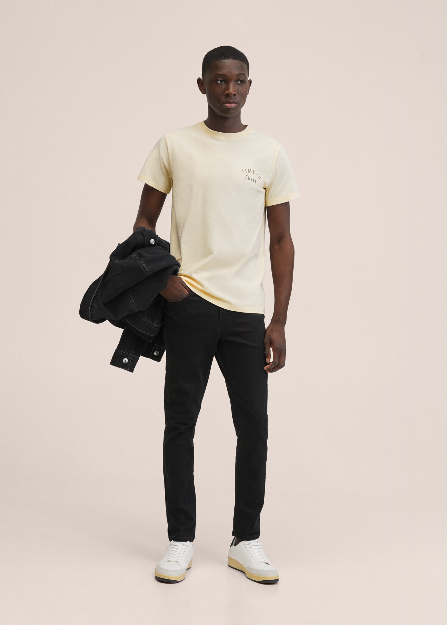 Printed t-shirt on the back - General plane