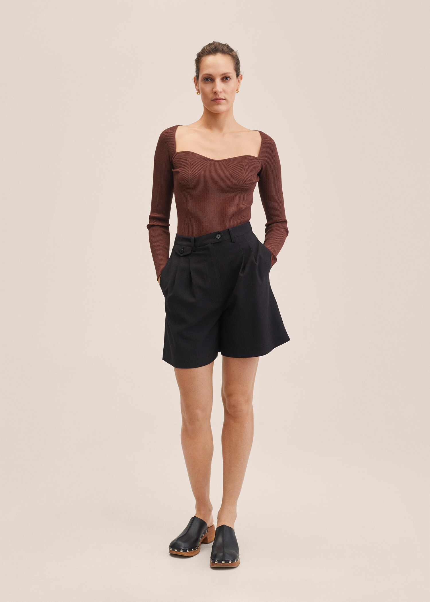 Bra-effect knitted sweater  - General plane
