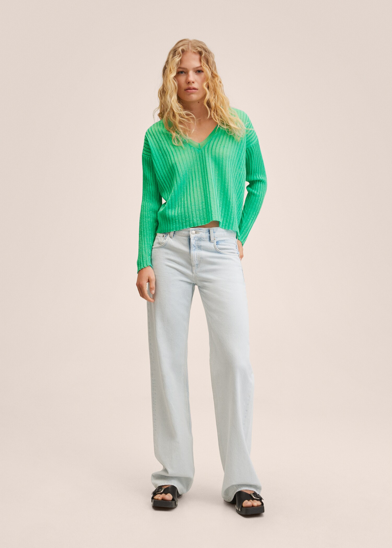 Oversized fine-knit sweater - General plane
