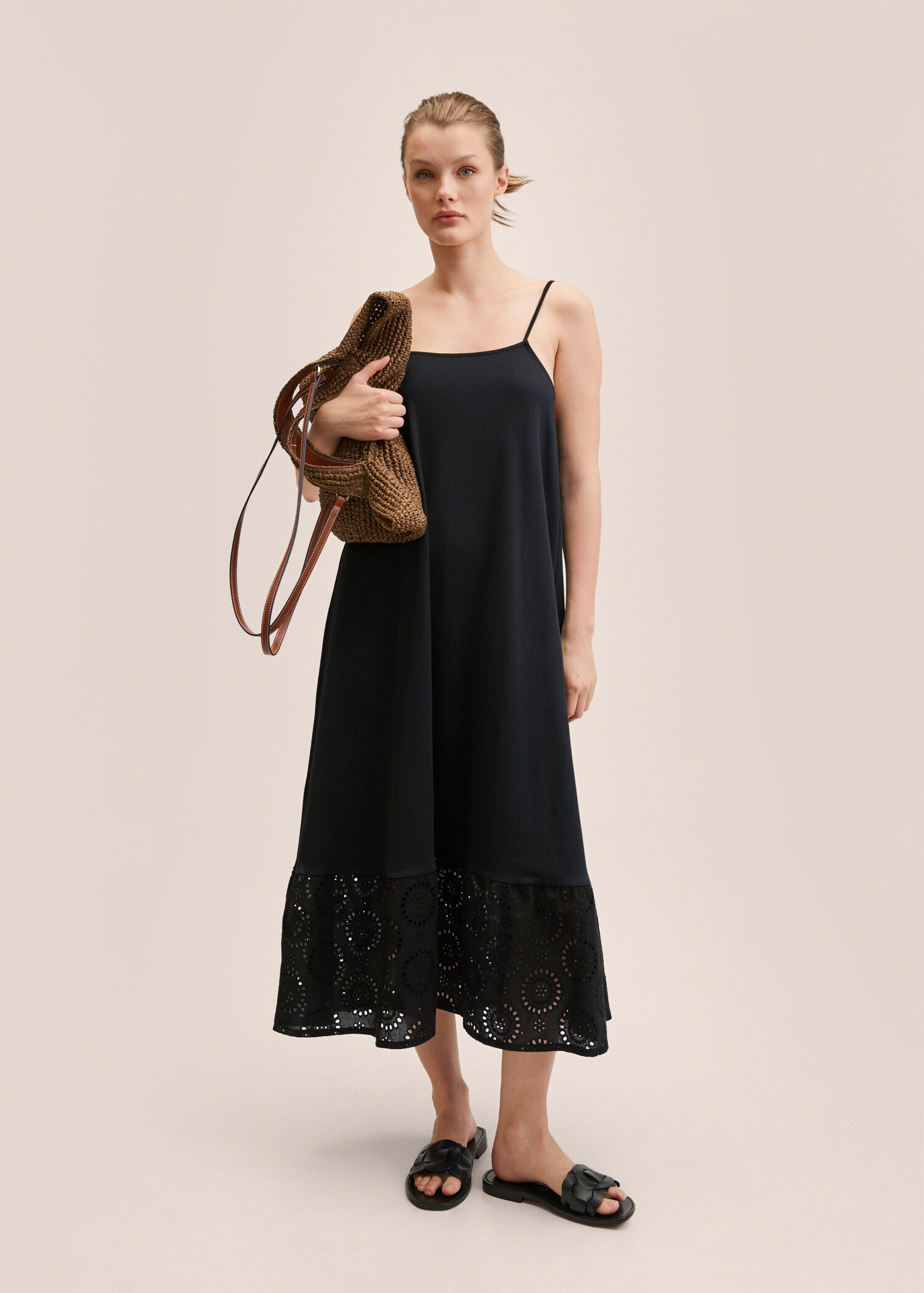 Baumwollkleid mit Schweizer Stickerei - Allgemeine Ansicht