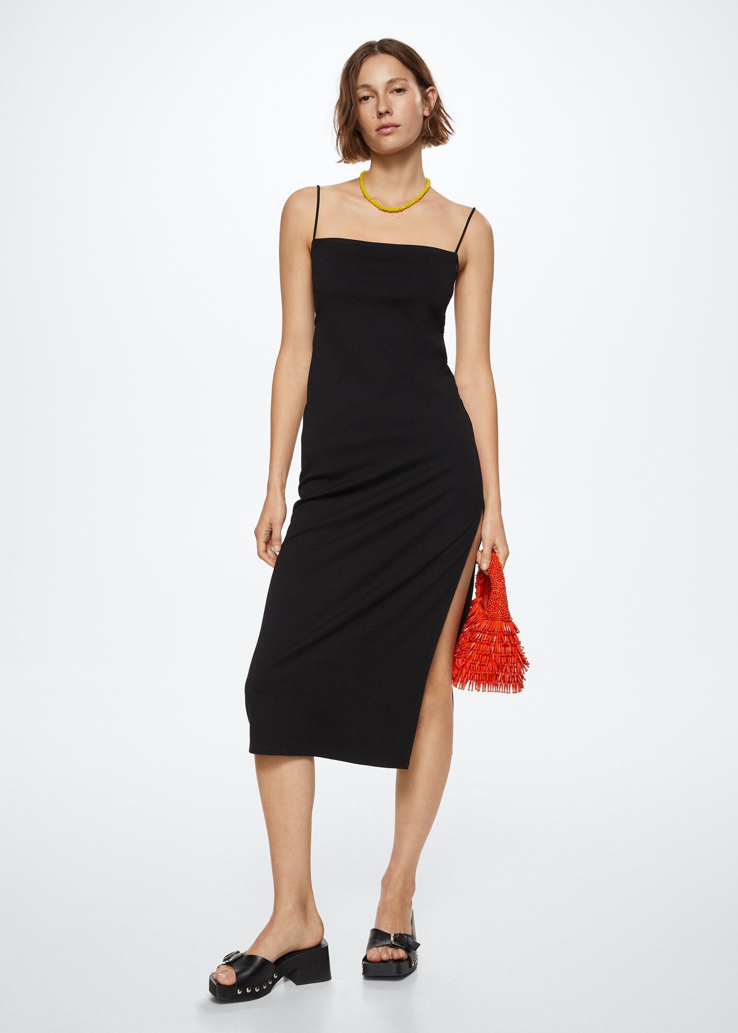 Side slit dress - General plane