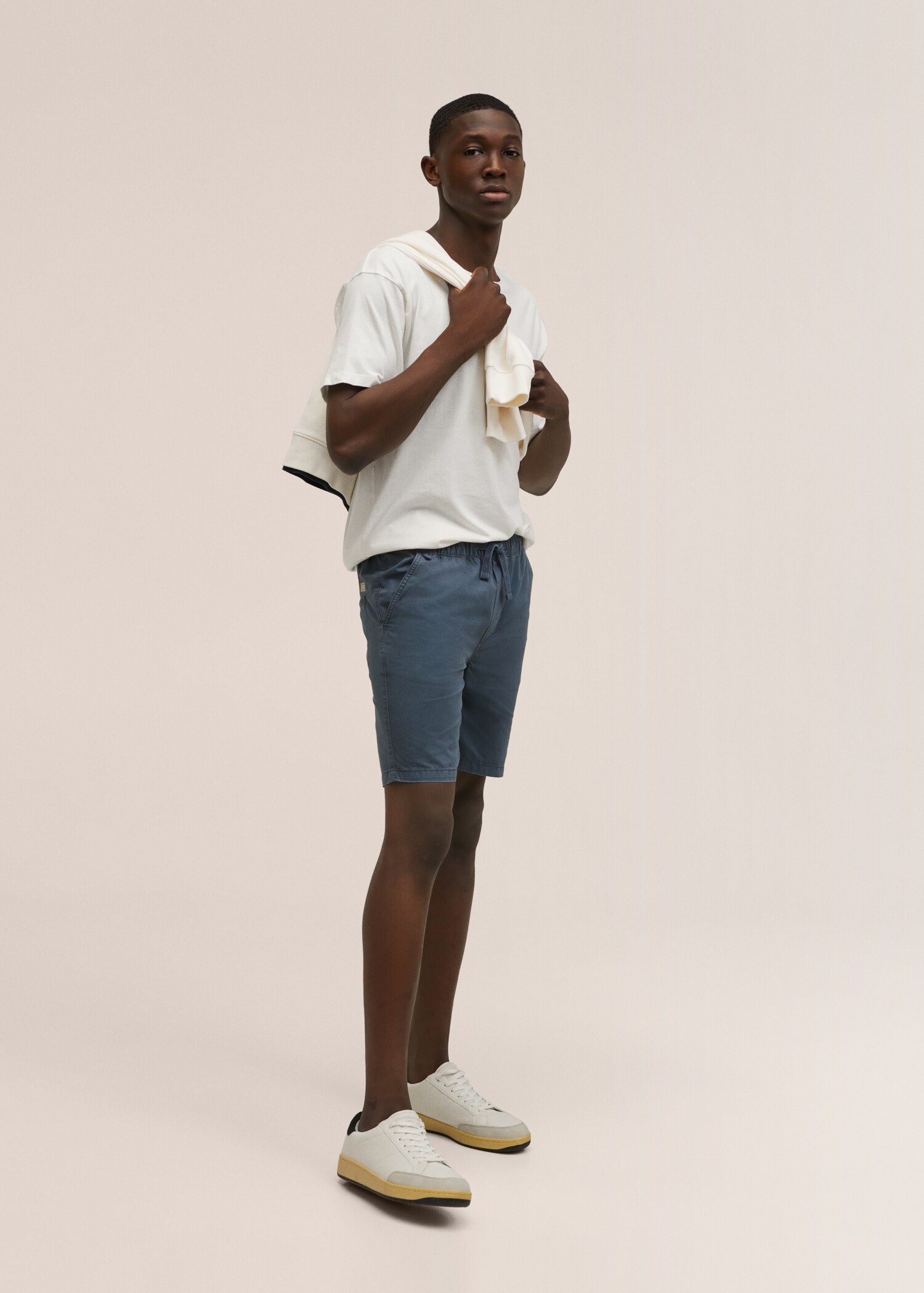Cotton shorts with elastic waist - General plane