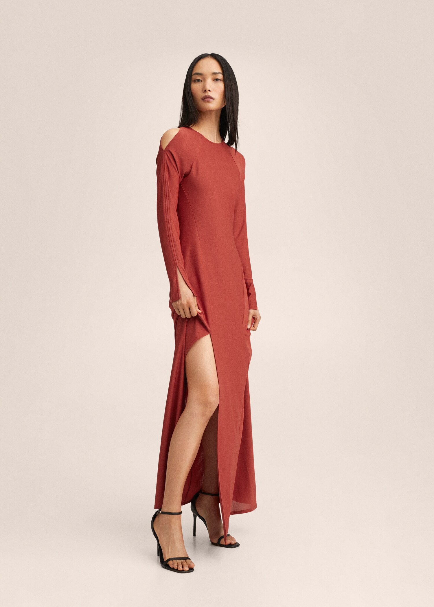Side-slit dress - General plane