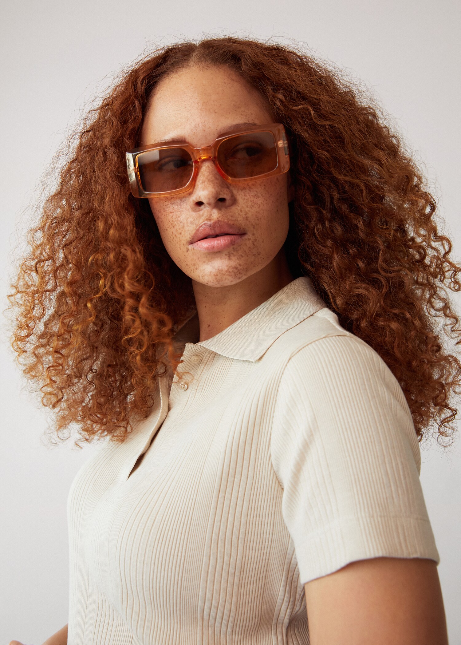 Clear frame sunglasses - General plane
