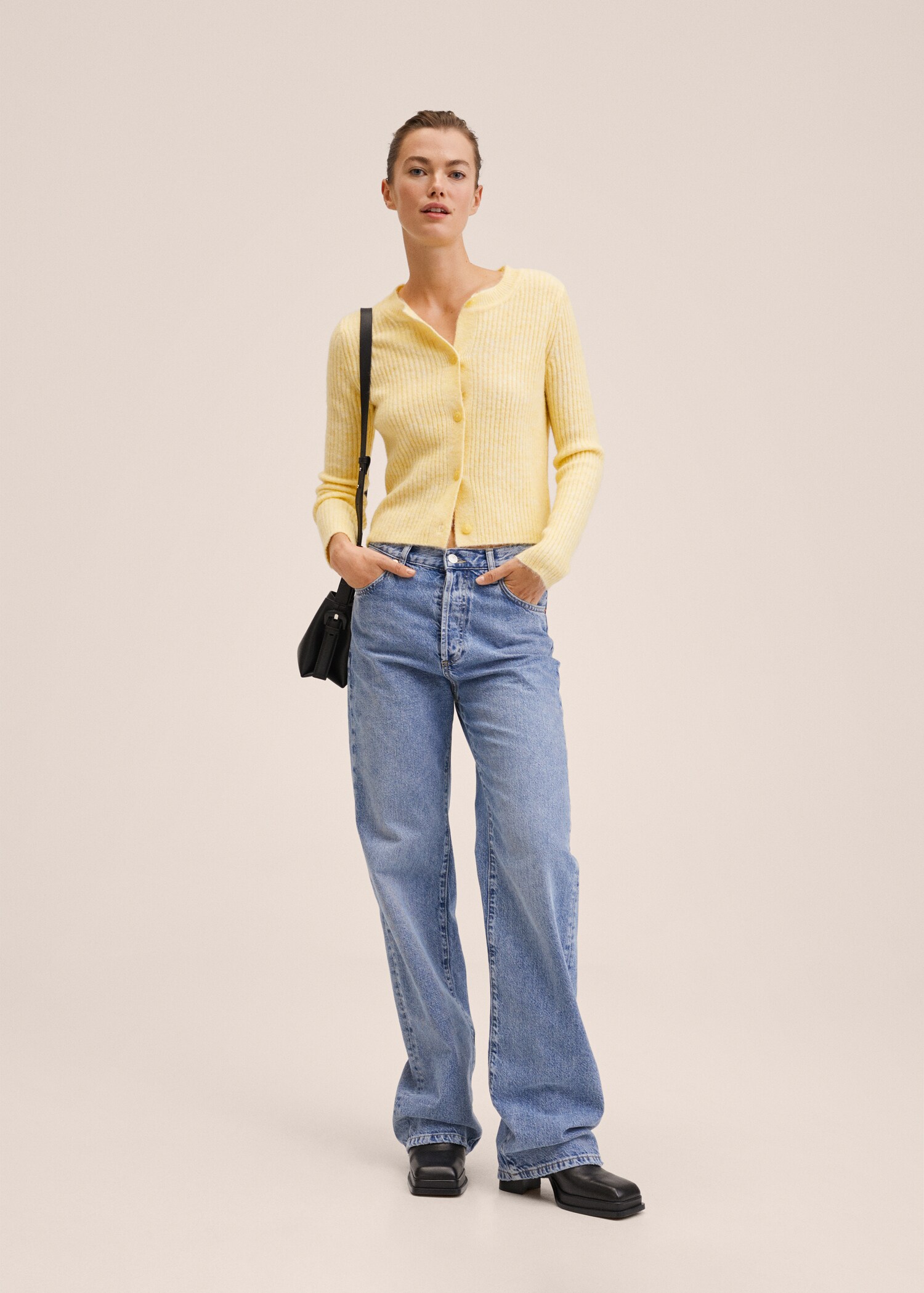 Ribbed knit cardigan - General plane