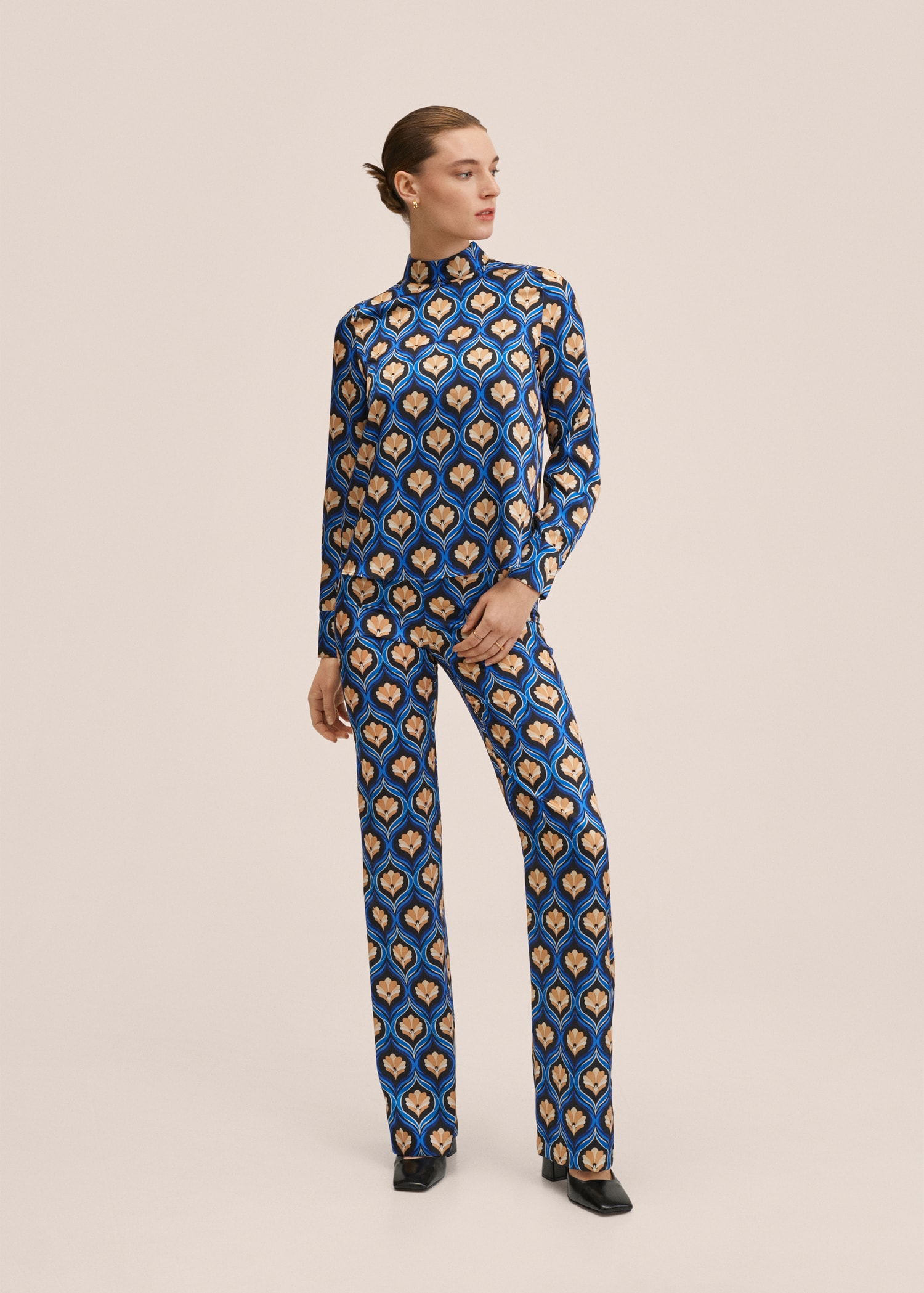Blusa stampa retrò - Piano generale