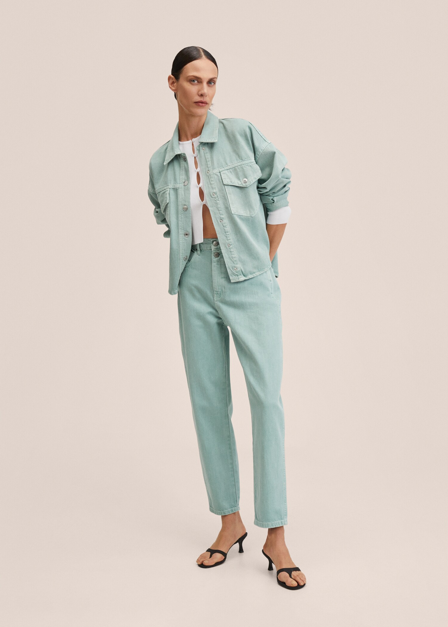 Vaqueros tapered tiro alto - Plano general