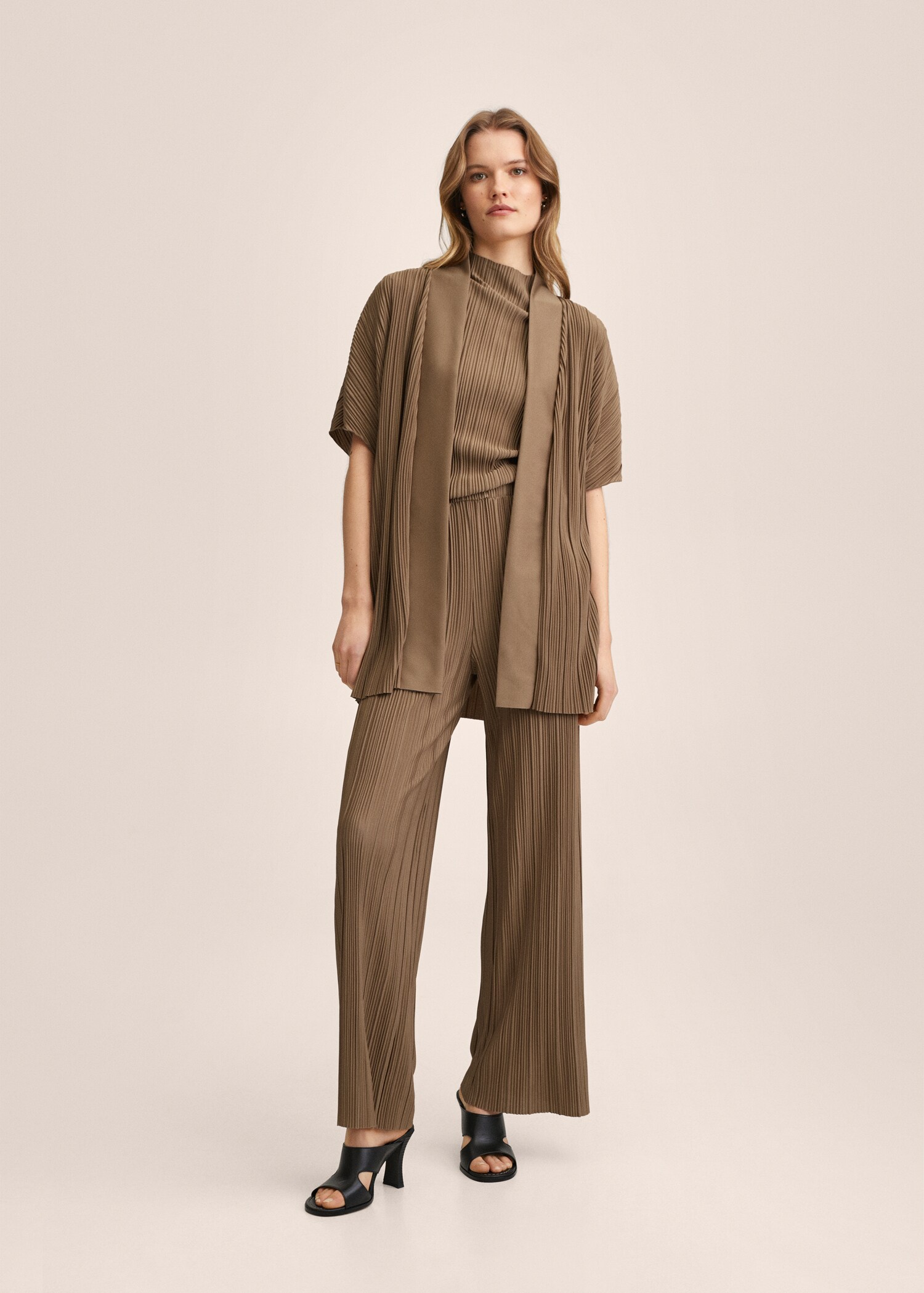 Plisovaný kaftan oversize - Celkový náhled