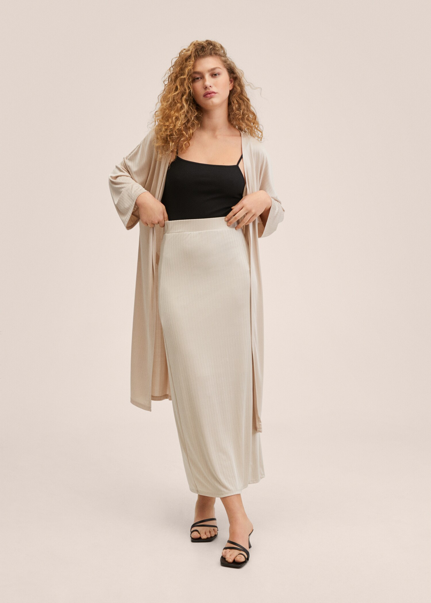 Slit knitted skirt - General plane