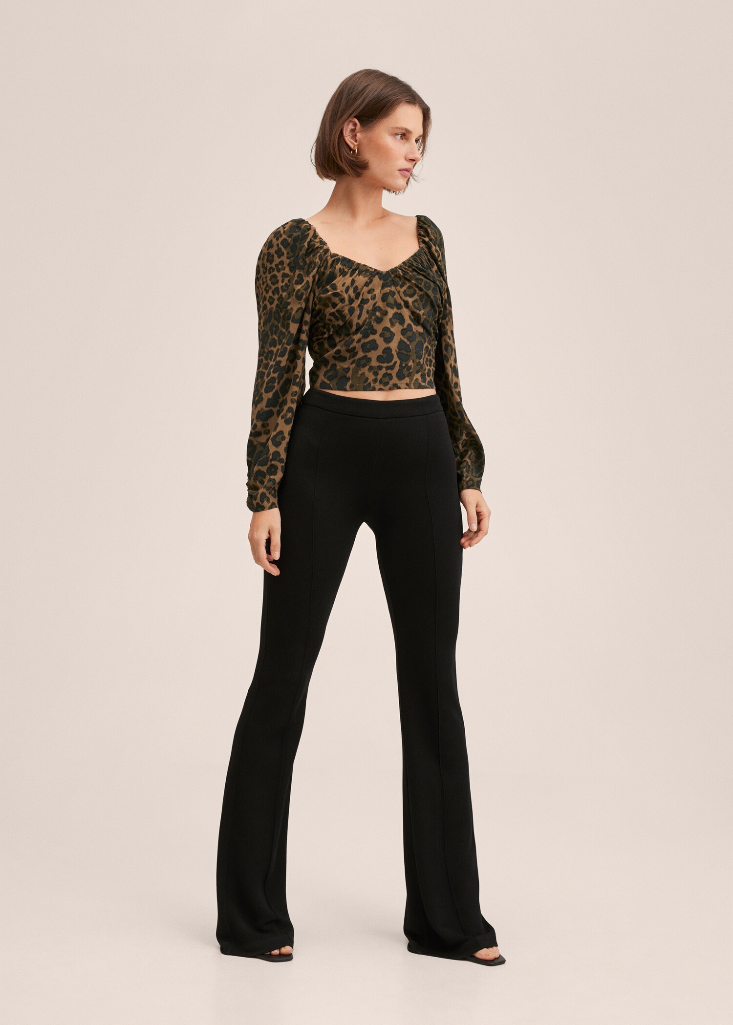 Puff-sleeved cropped blouse - General plane