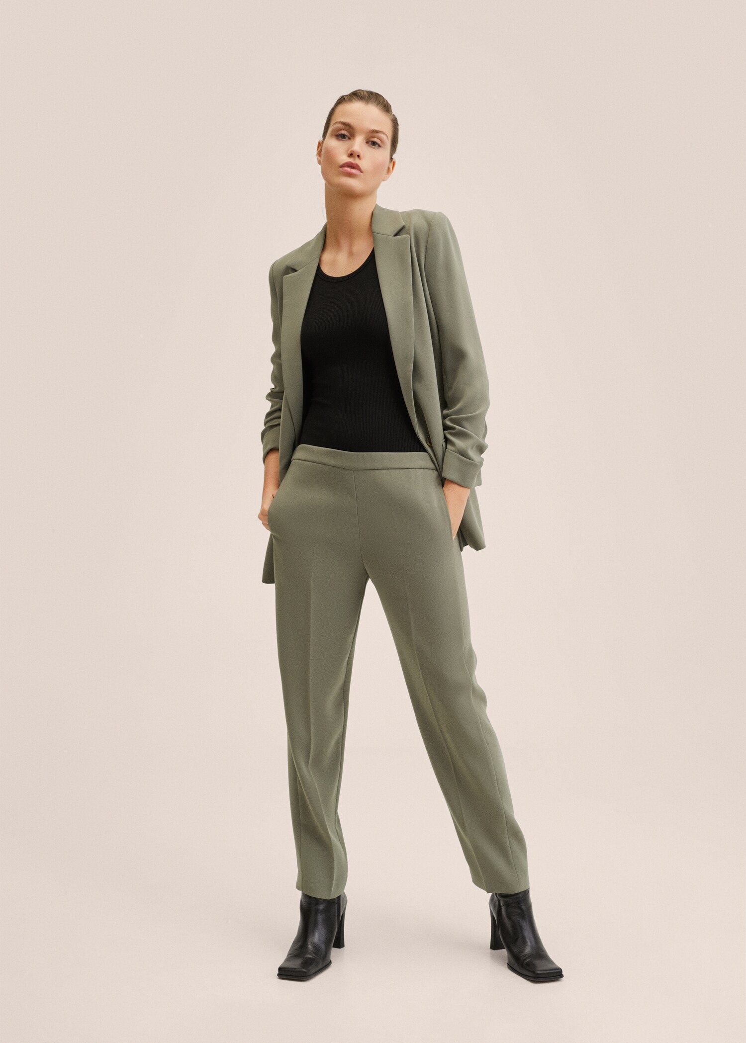 Straight suit trousers - General plane