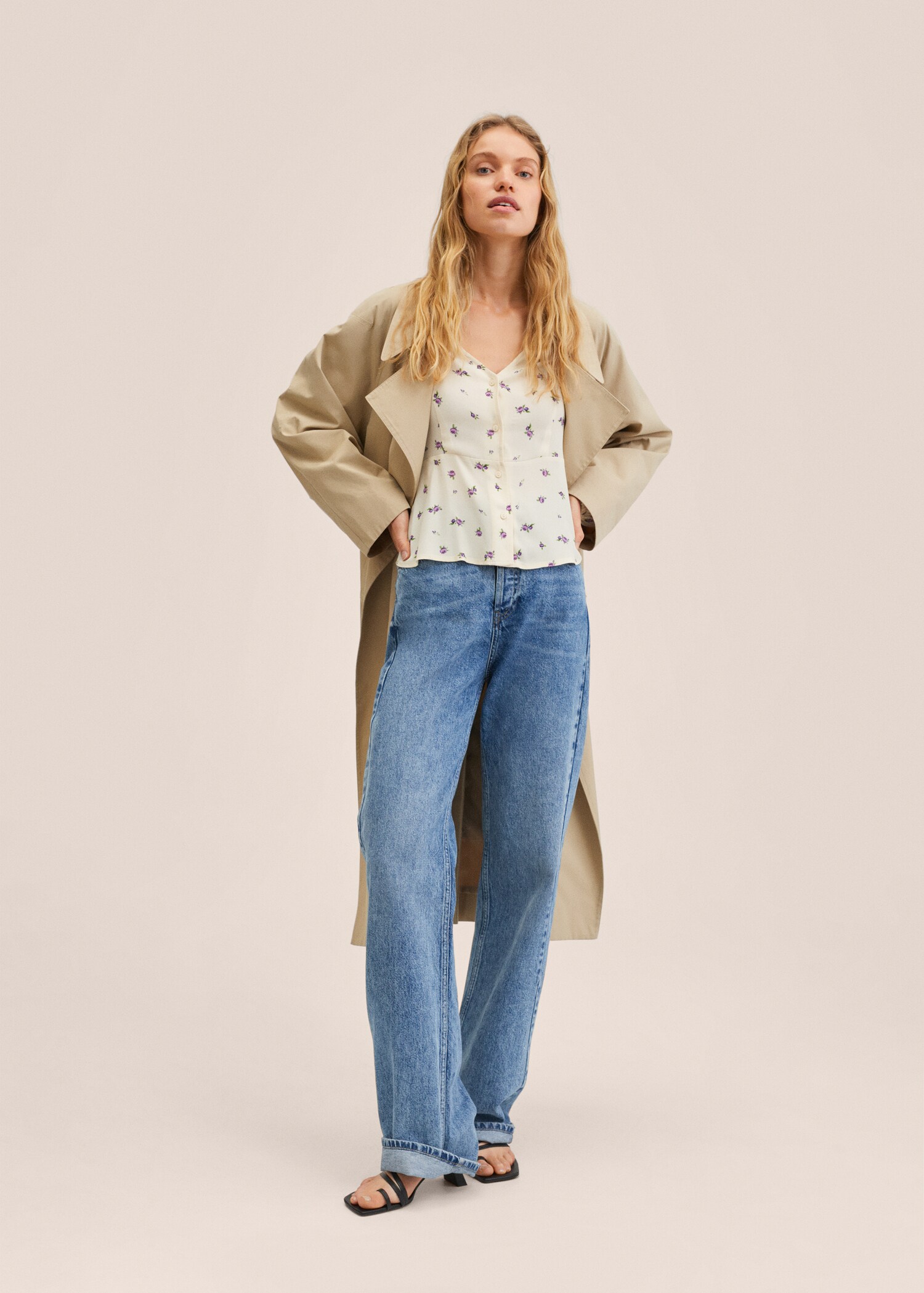 Floral print blouse - General plane